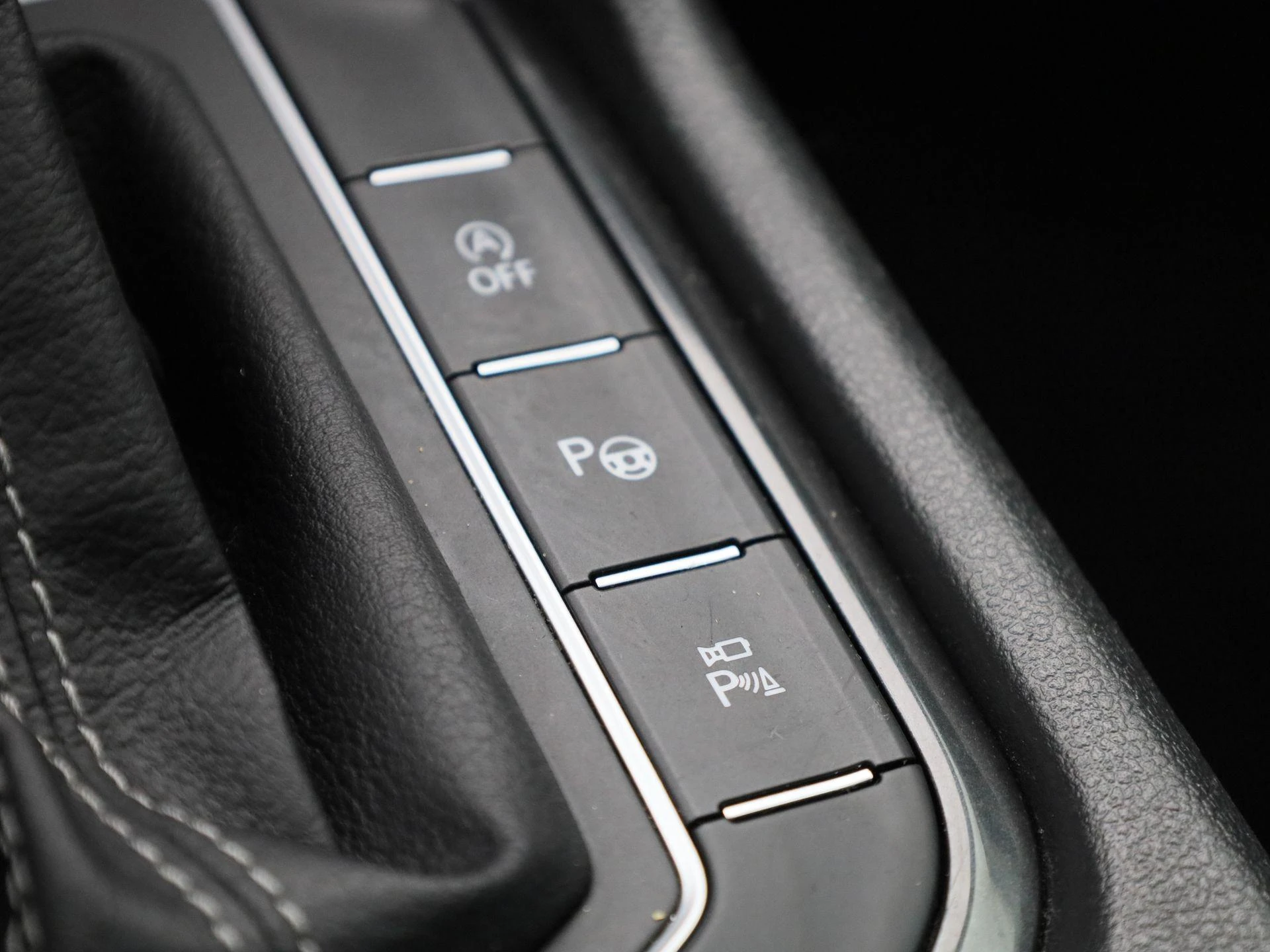 Volkswagen-Tiguan-image-28