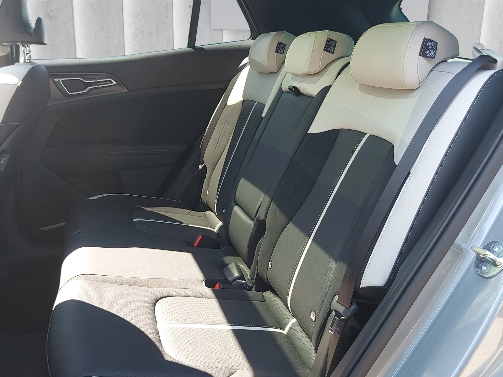 Kia Sportage GT-line 48V Autom. ACC NAVI LED SHZ LEDER PANO 360GRAD *SALE*