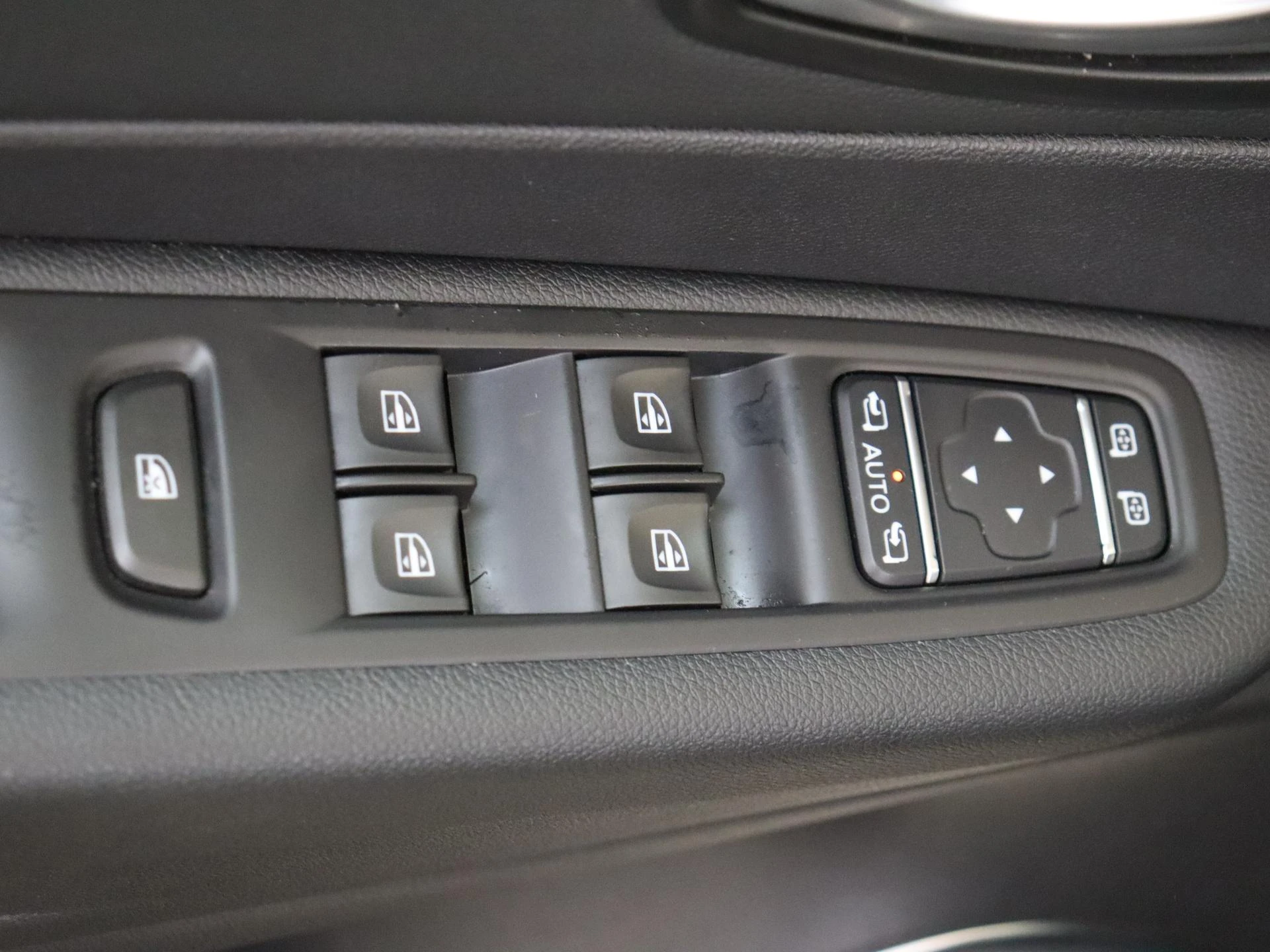 Renault-Captur-image-24