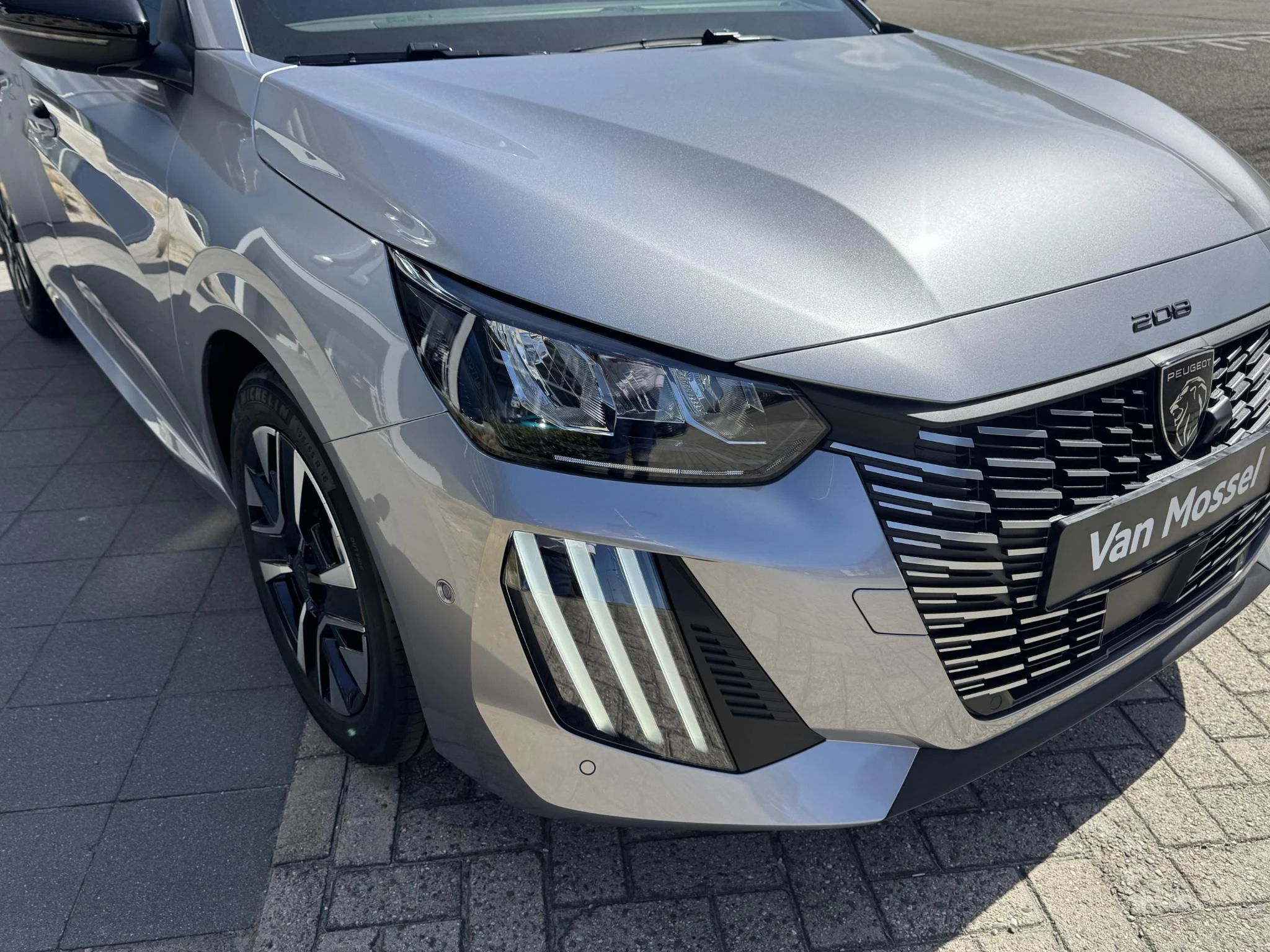 Peugeot-208-image-6