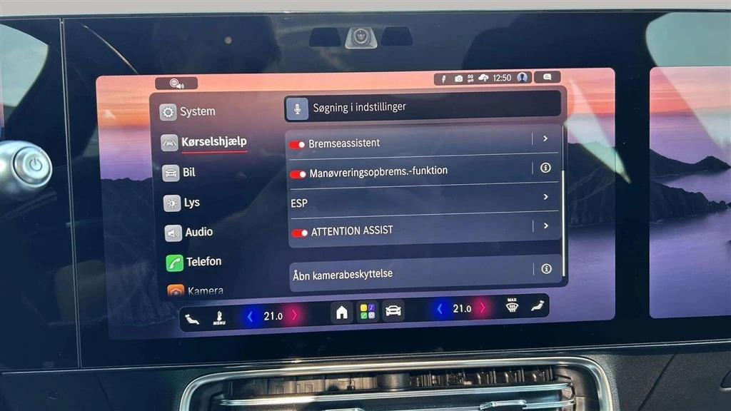 Mercedes-Benz-CLA-image-11