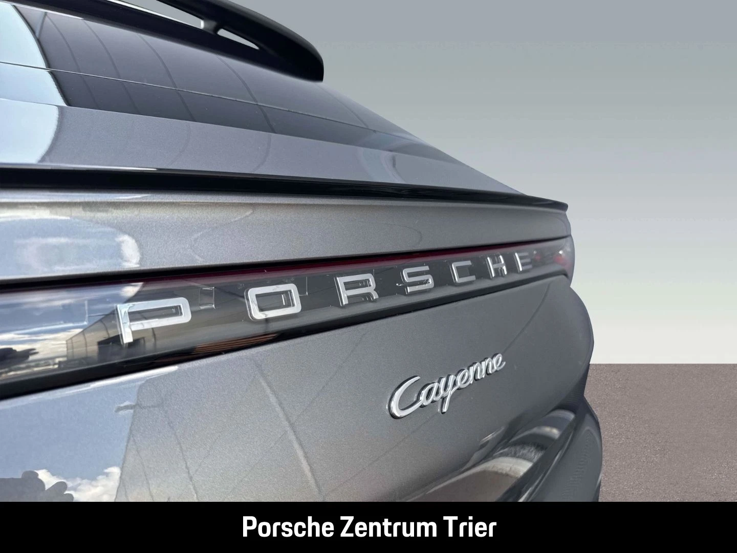 Porsche-Cayenne-image-12