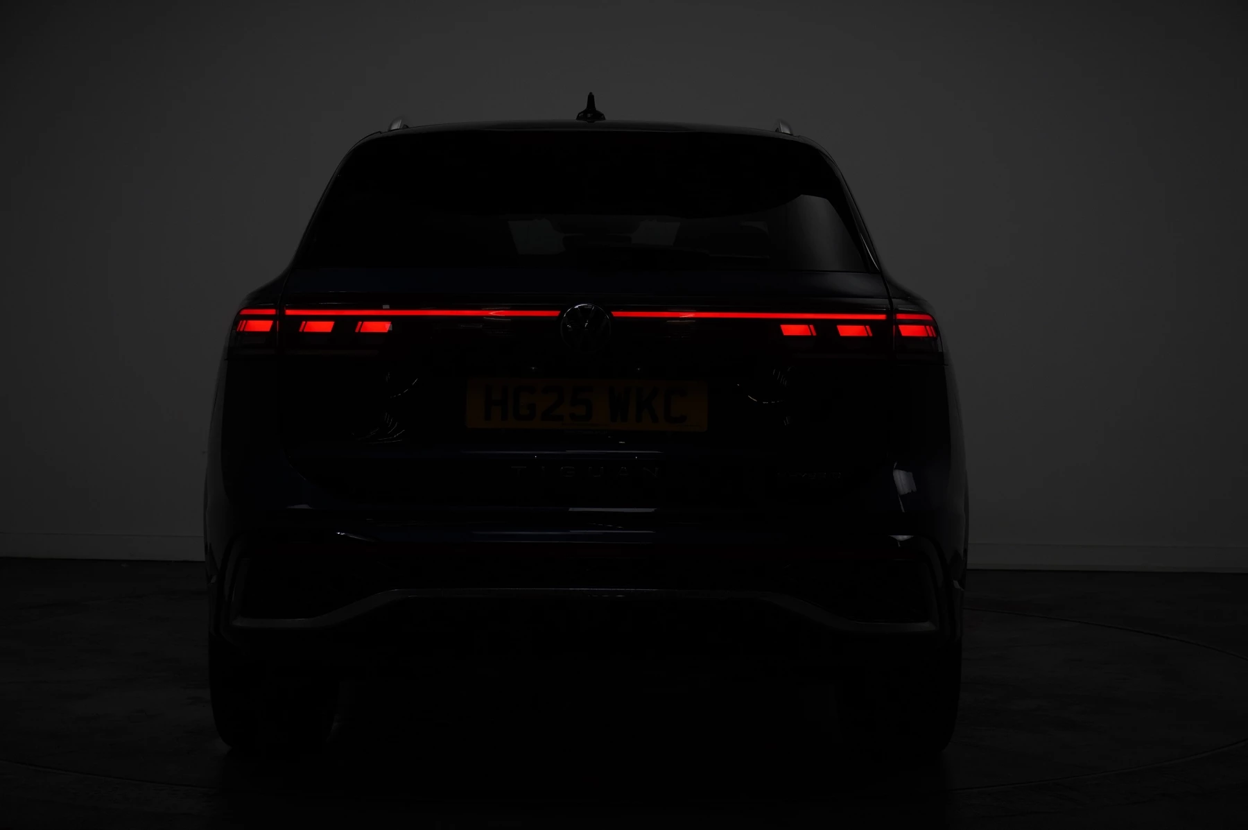 Volkswagen-Tiguan-image-19