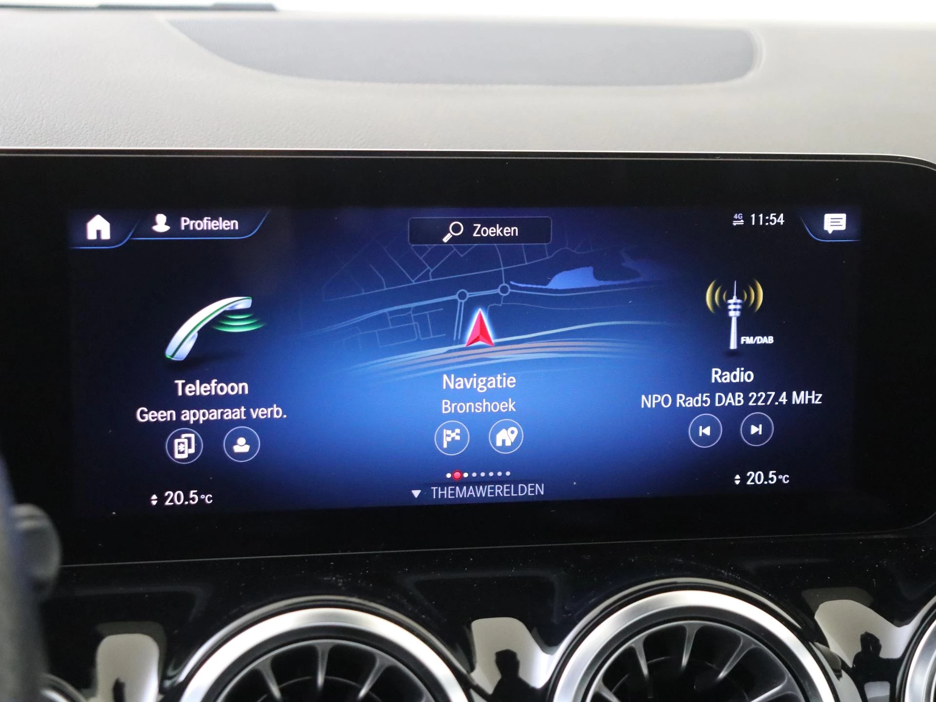 Mercedes-Benz-B-Klasse-image-15