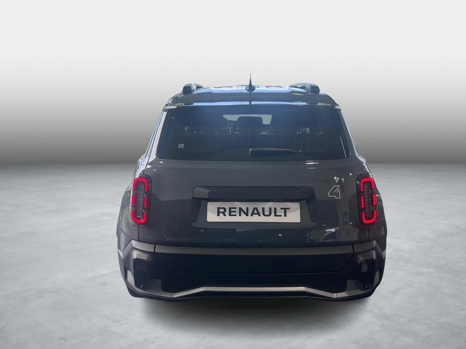 Renault-4-image-1