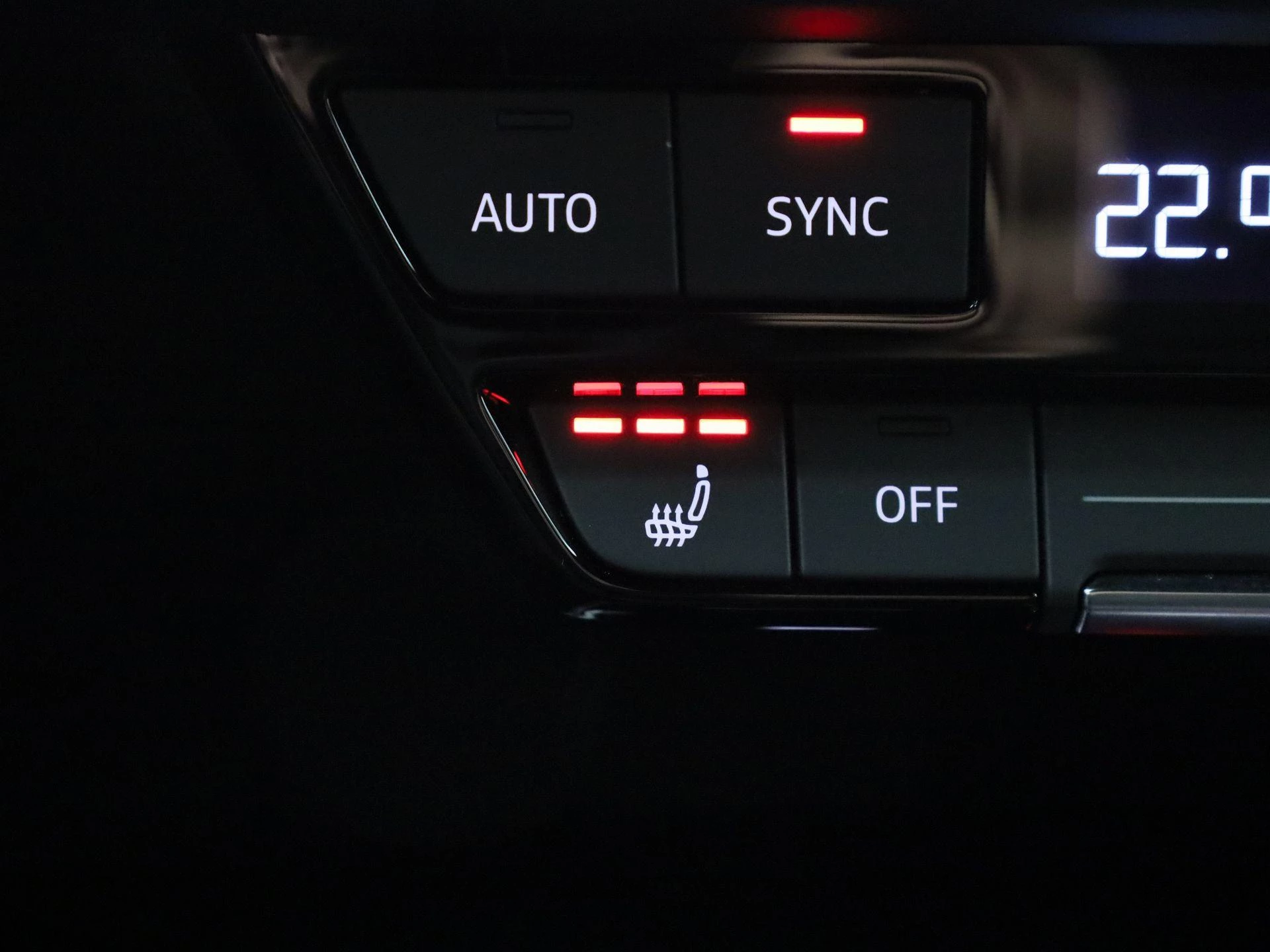 Audi-Q4 e-tron-image-23