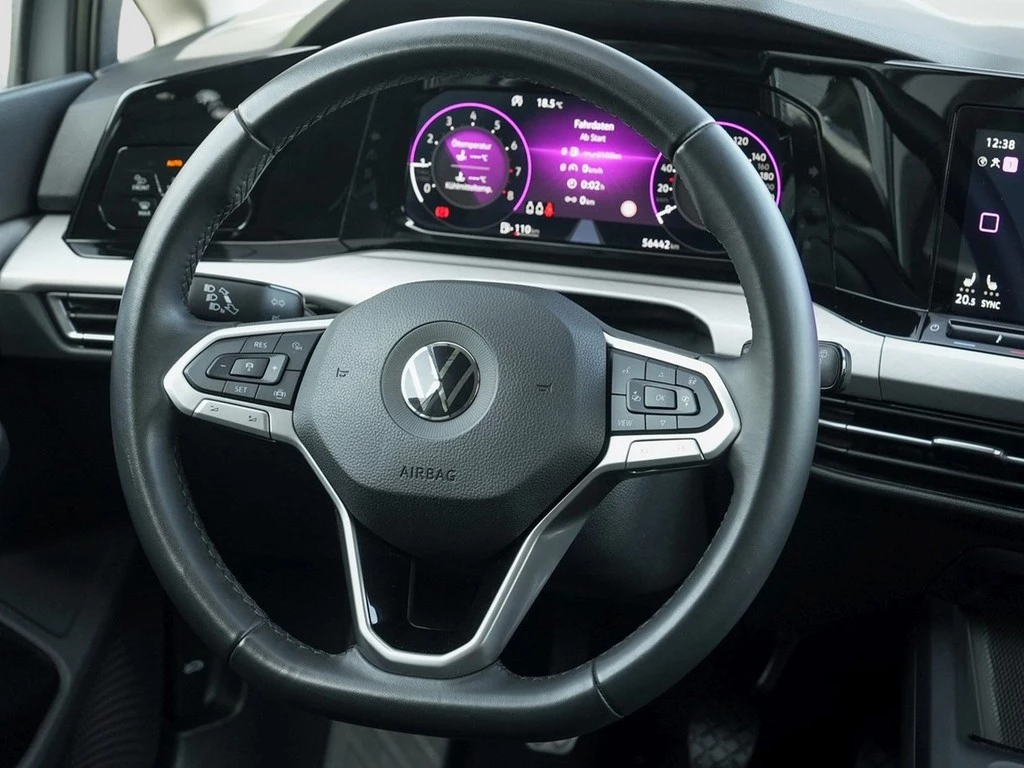 Volkswagen Golf VIII 1.5 TSI Life *LED-Plus*Navi*Kamera*PDC*App-Con*Winterpaket*
