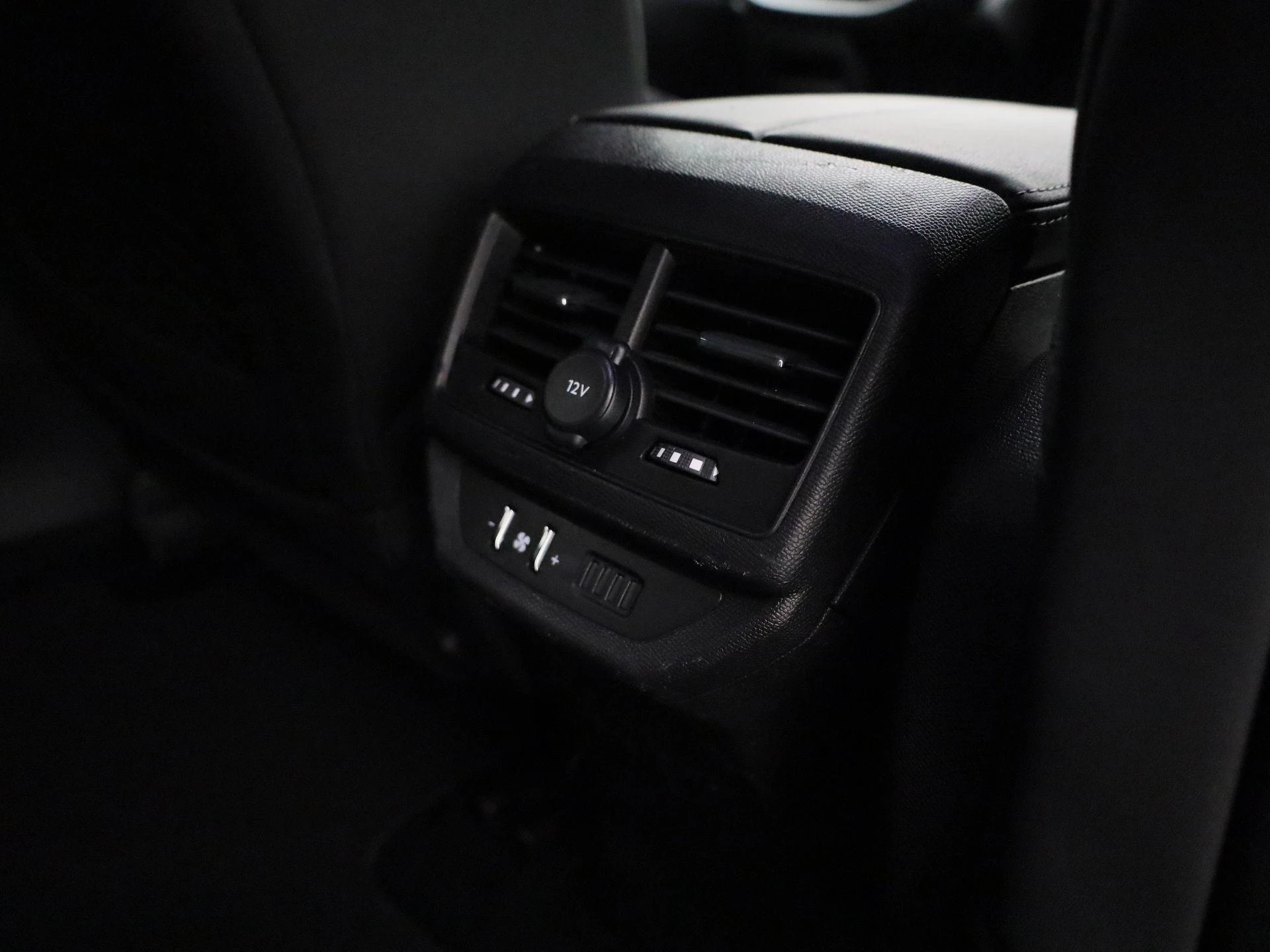 Peugeot-5008-image-35