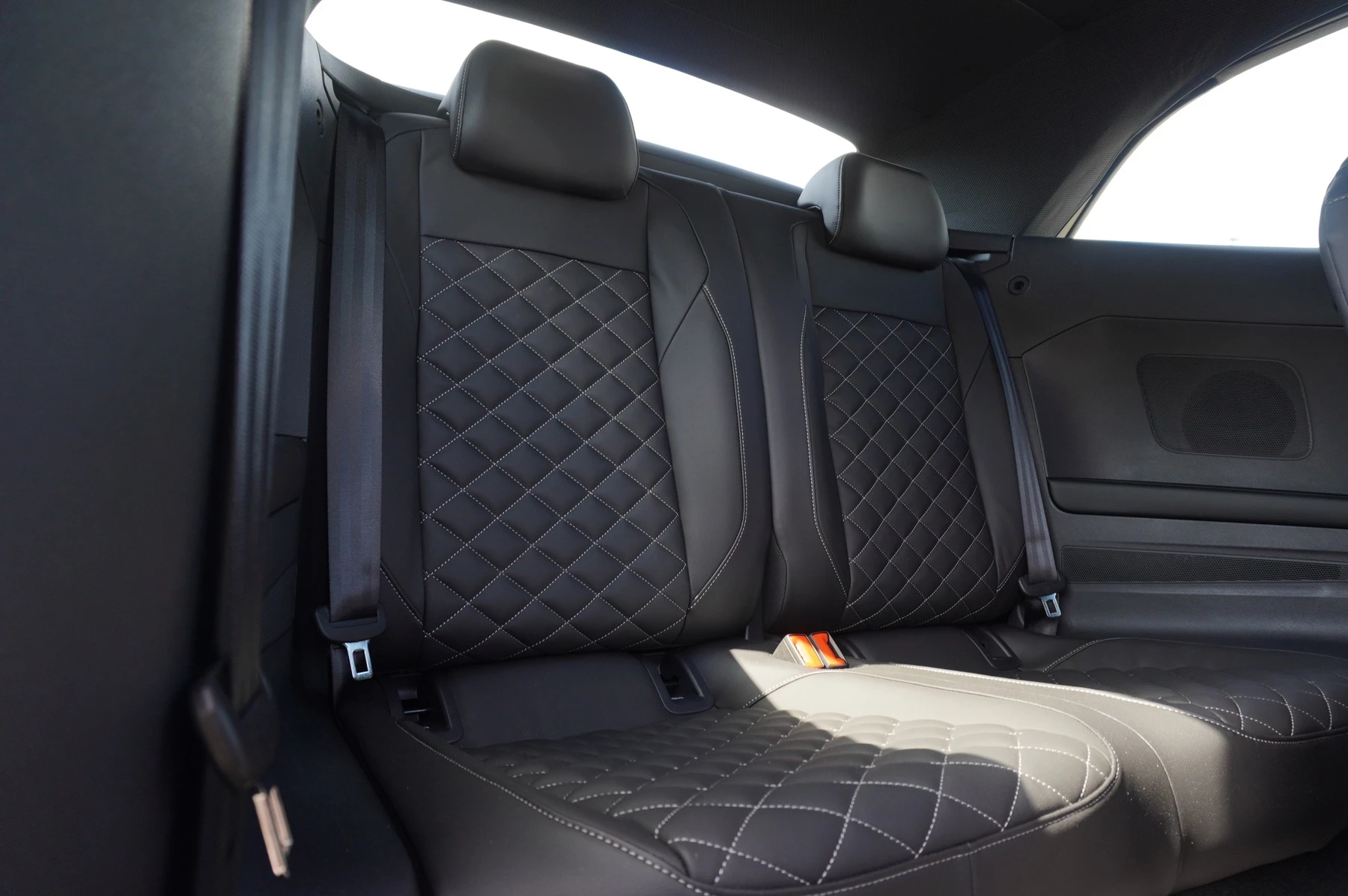 Volkswagen-T-Roc-image-16