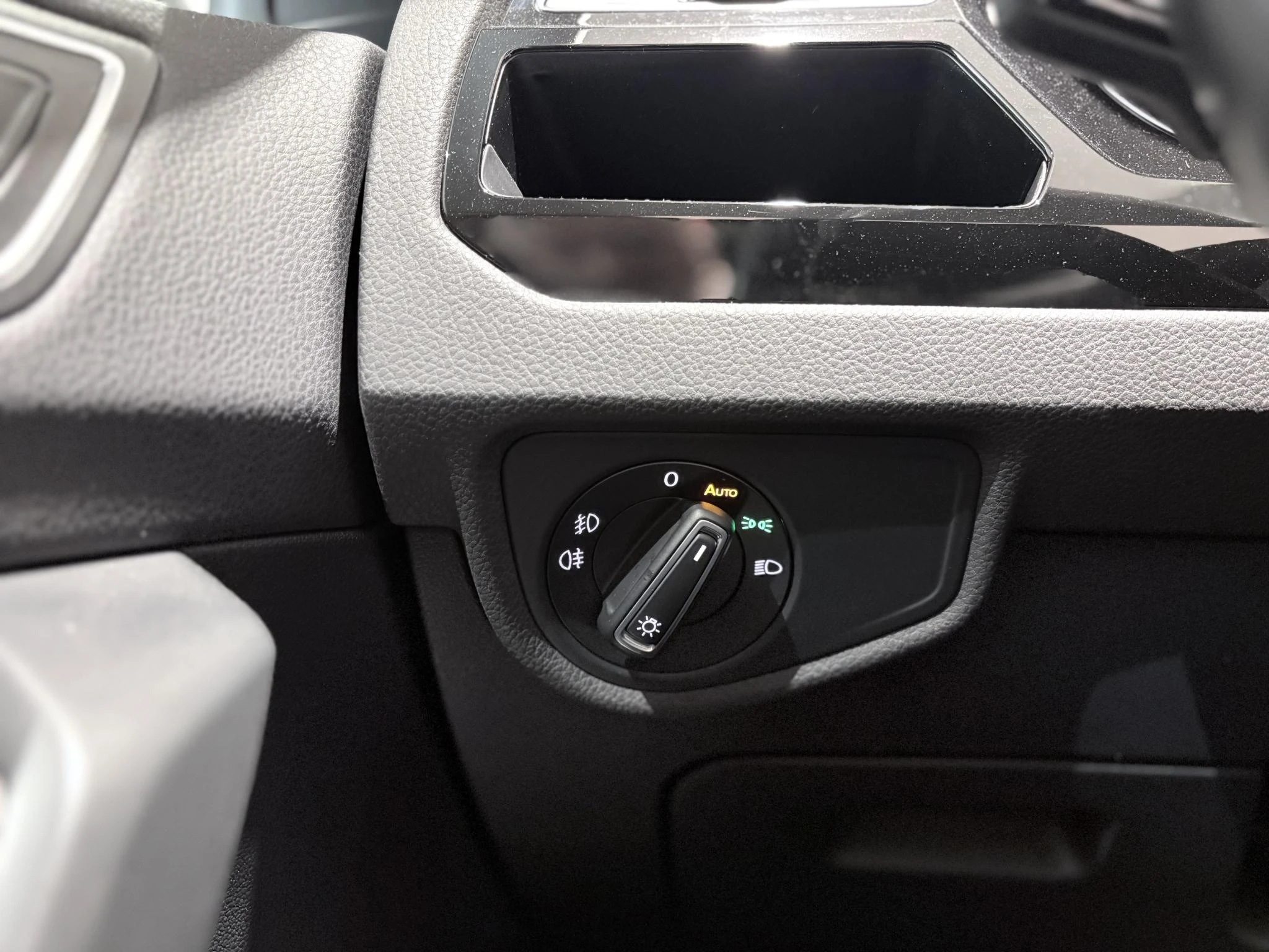 Volkswagen-Touran-image-17