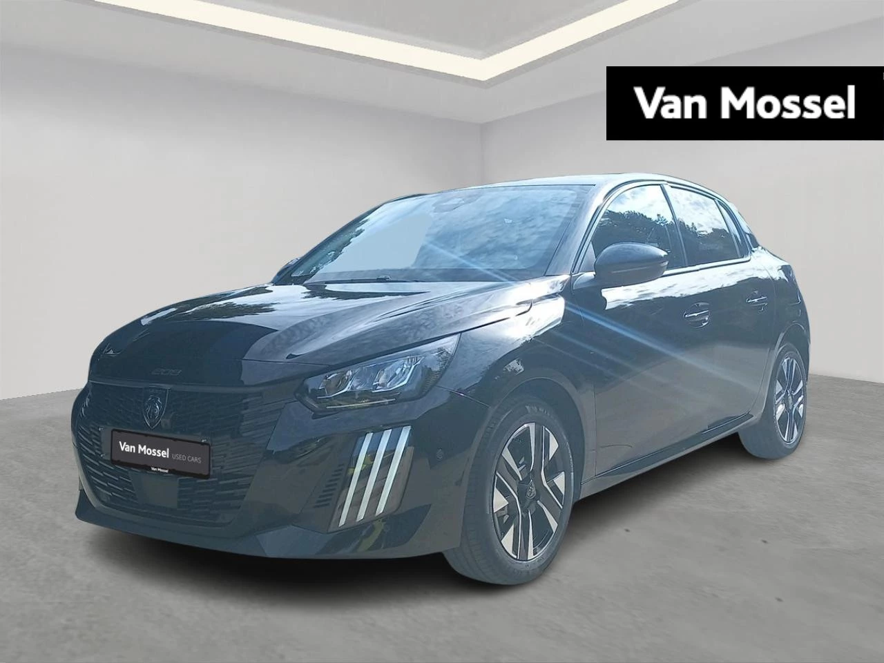 Peugeot-208-image-0