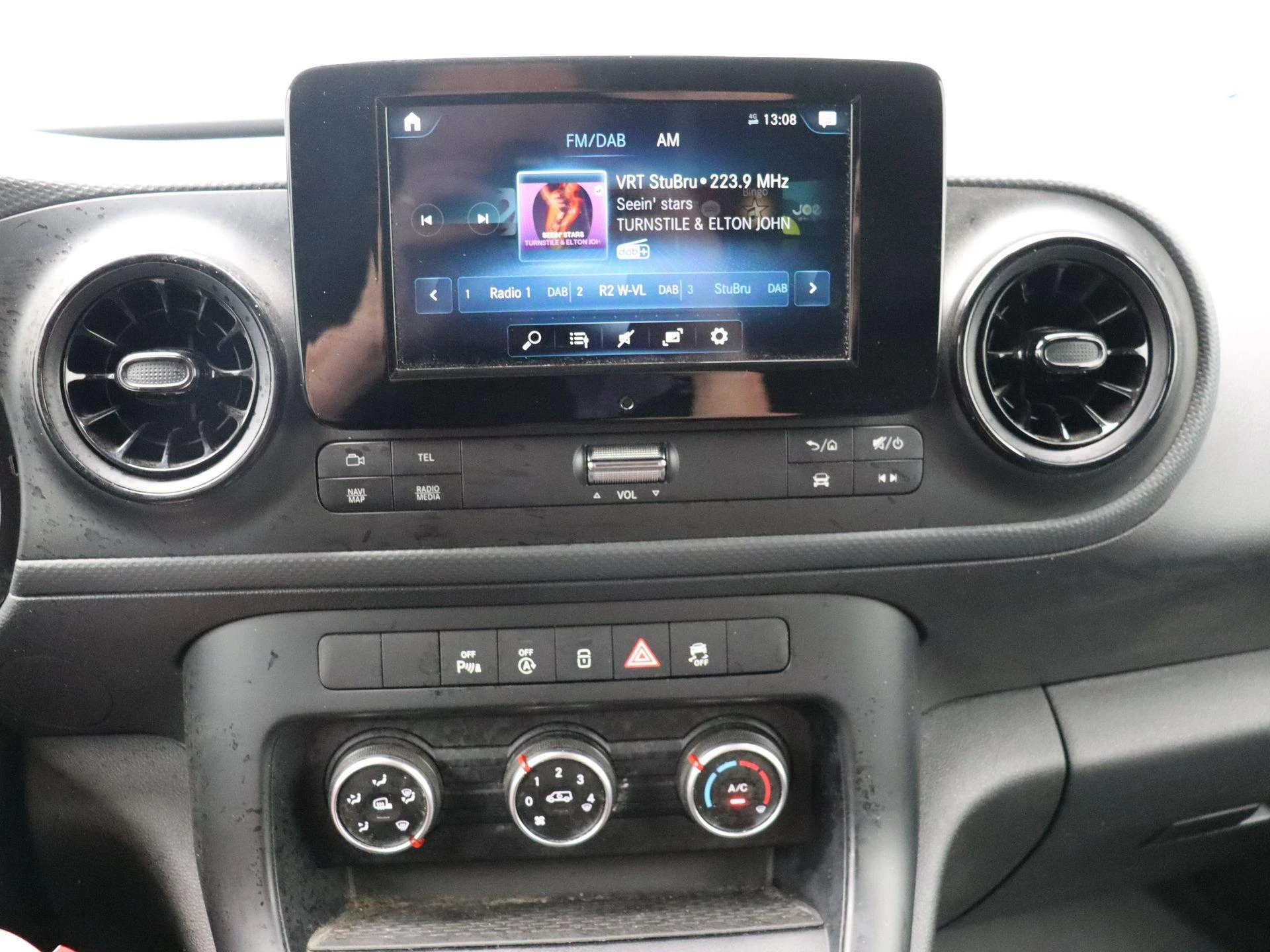 Mercedes-Benz-Citan-image-15