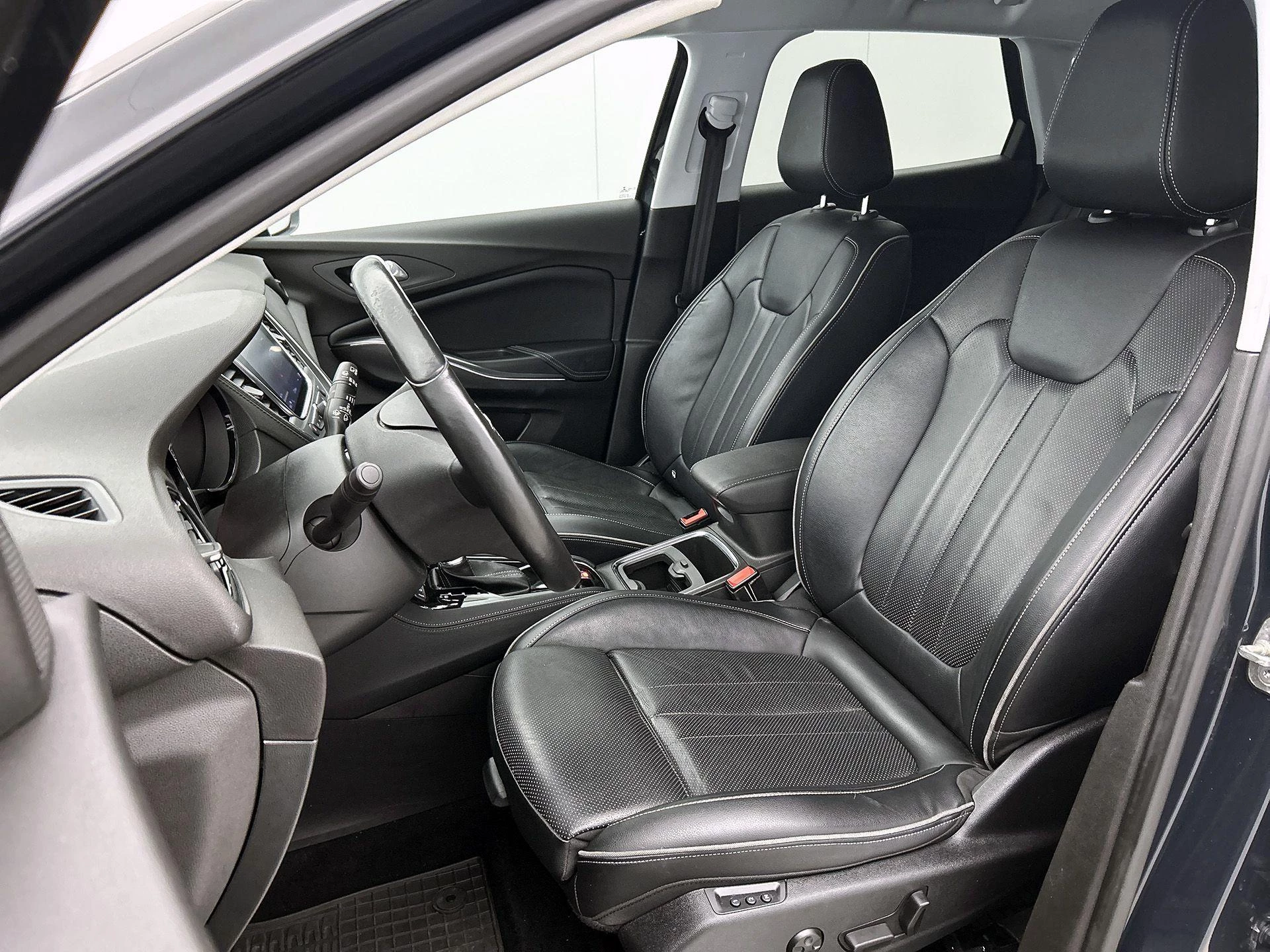 Opel-Grandland X-image-44