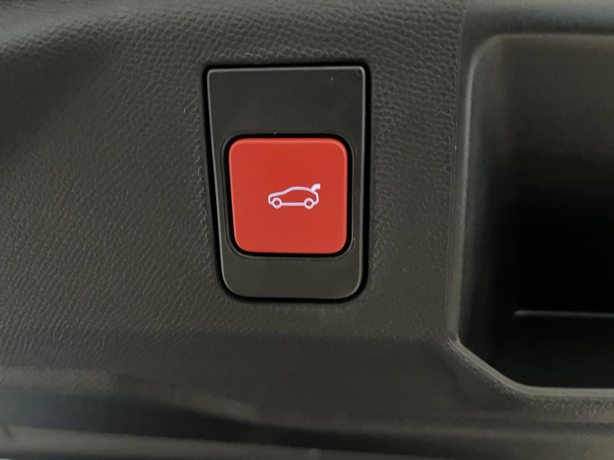 Peugeot 5008 1.2 Hybrid 145 GT