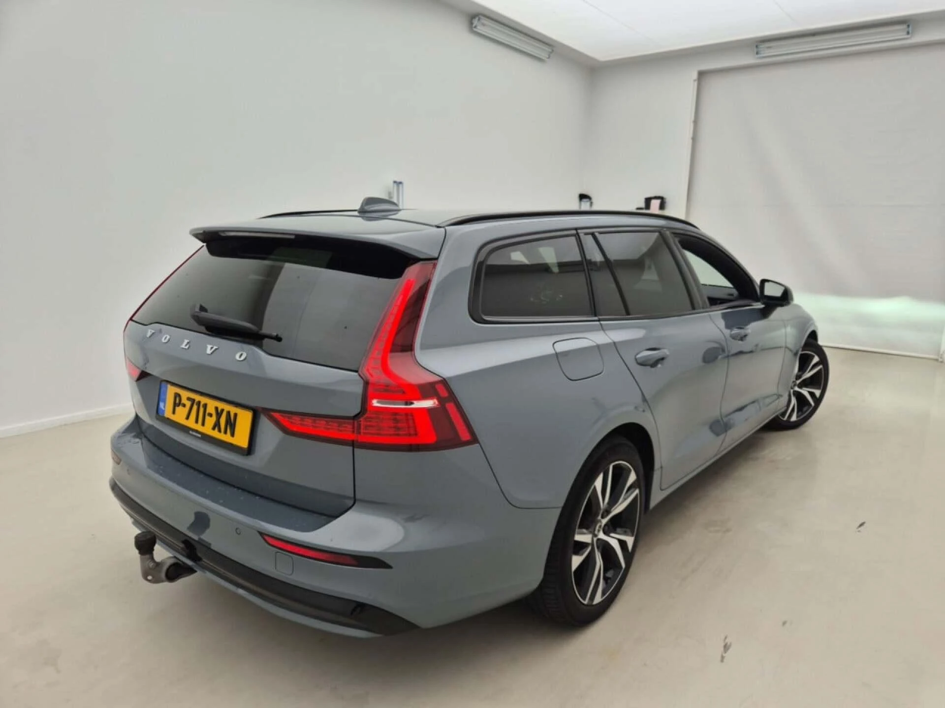Volvo-V60-image-1