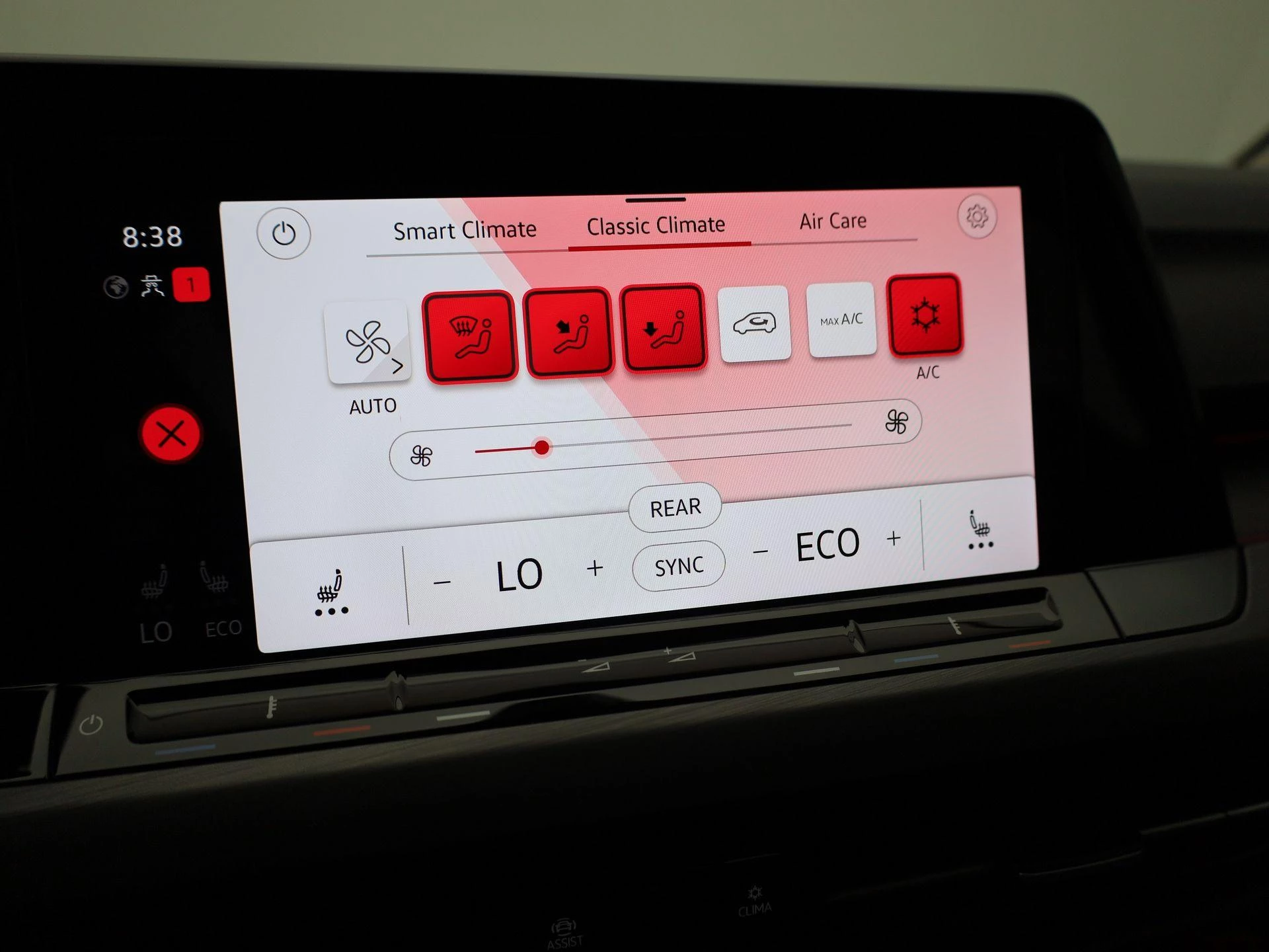 Volkswagen-Golf-image-21