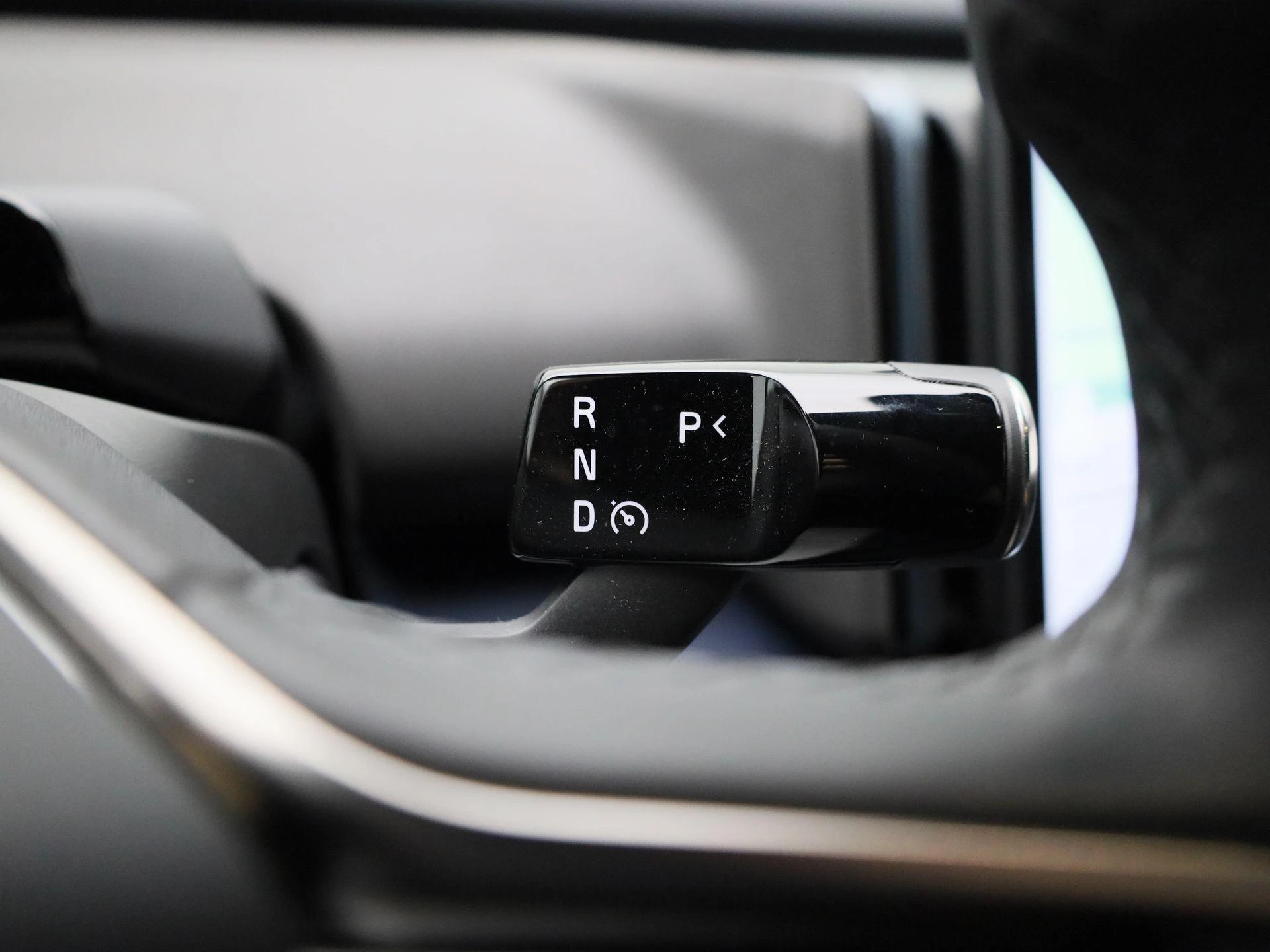 Volvo-EX30-image-22
