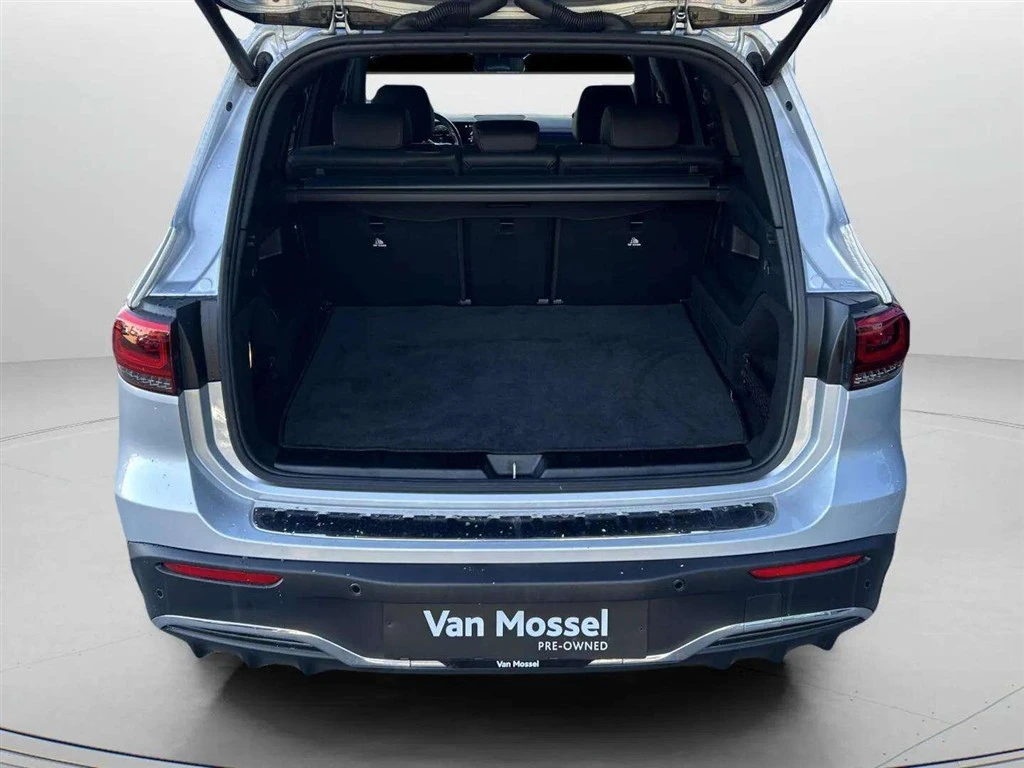 Mercedes-Benz-EQB-image-24