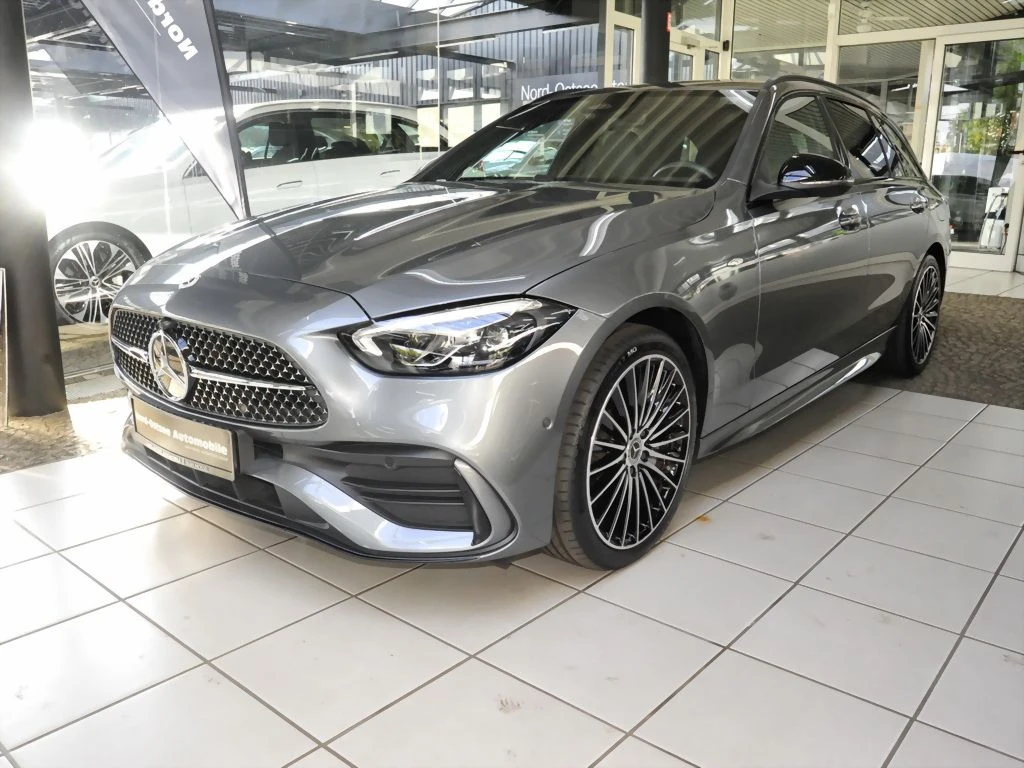 Mercedes-Benz-C-Klasse 300-image-1