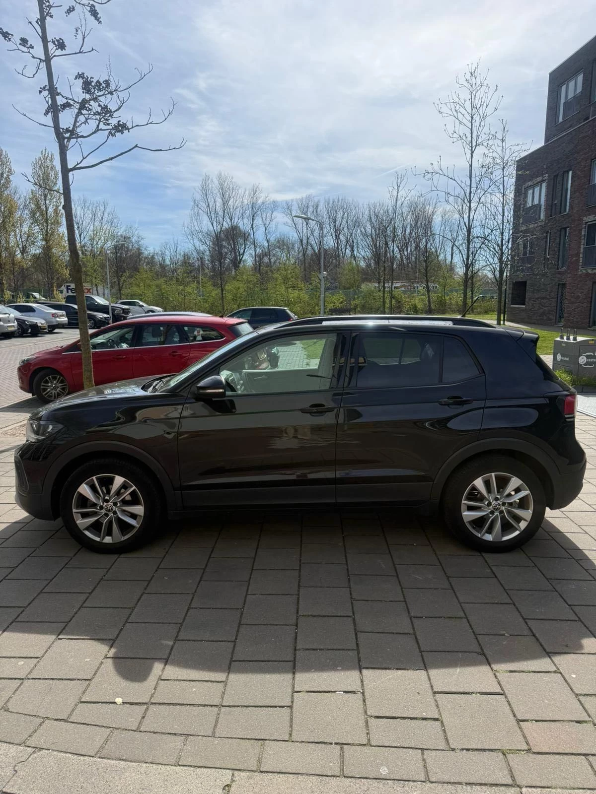 Volkswagen-T-Cross-image-1