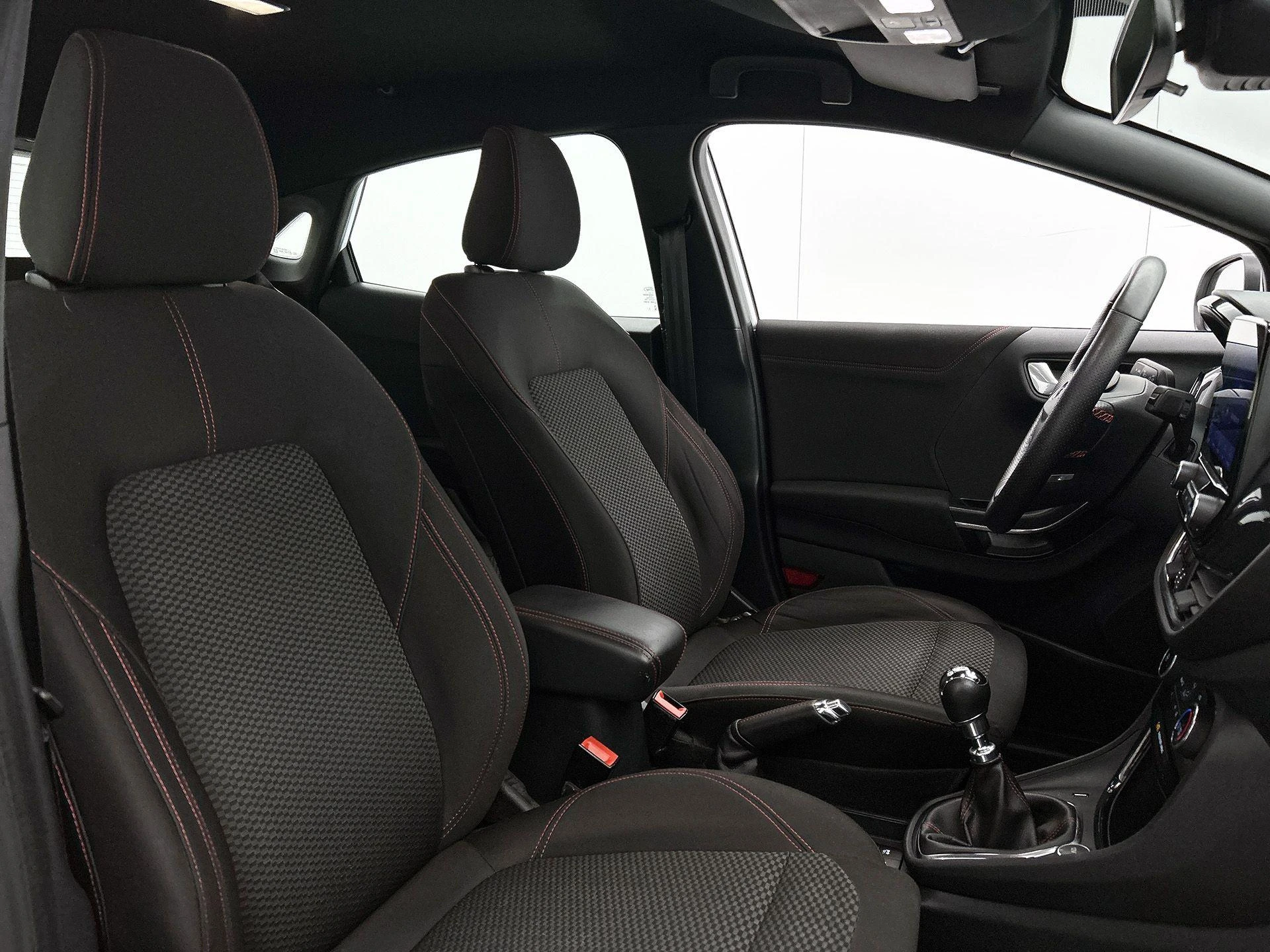 Ford-Puma-image-32