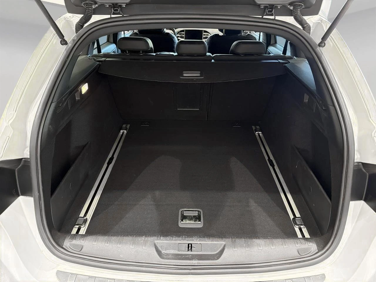 Peugeot-308-image-6