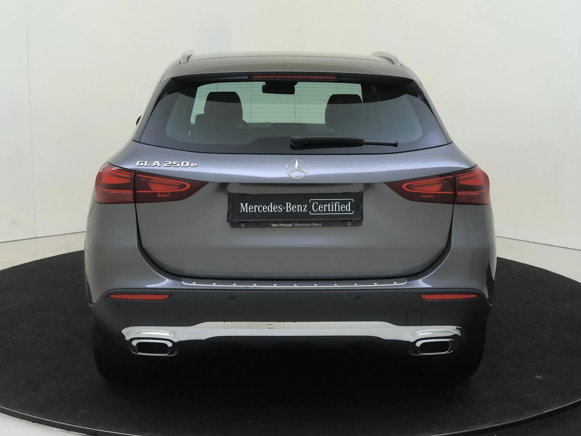 Mercedes-Benz-GLA-image-6