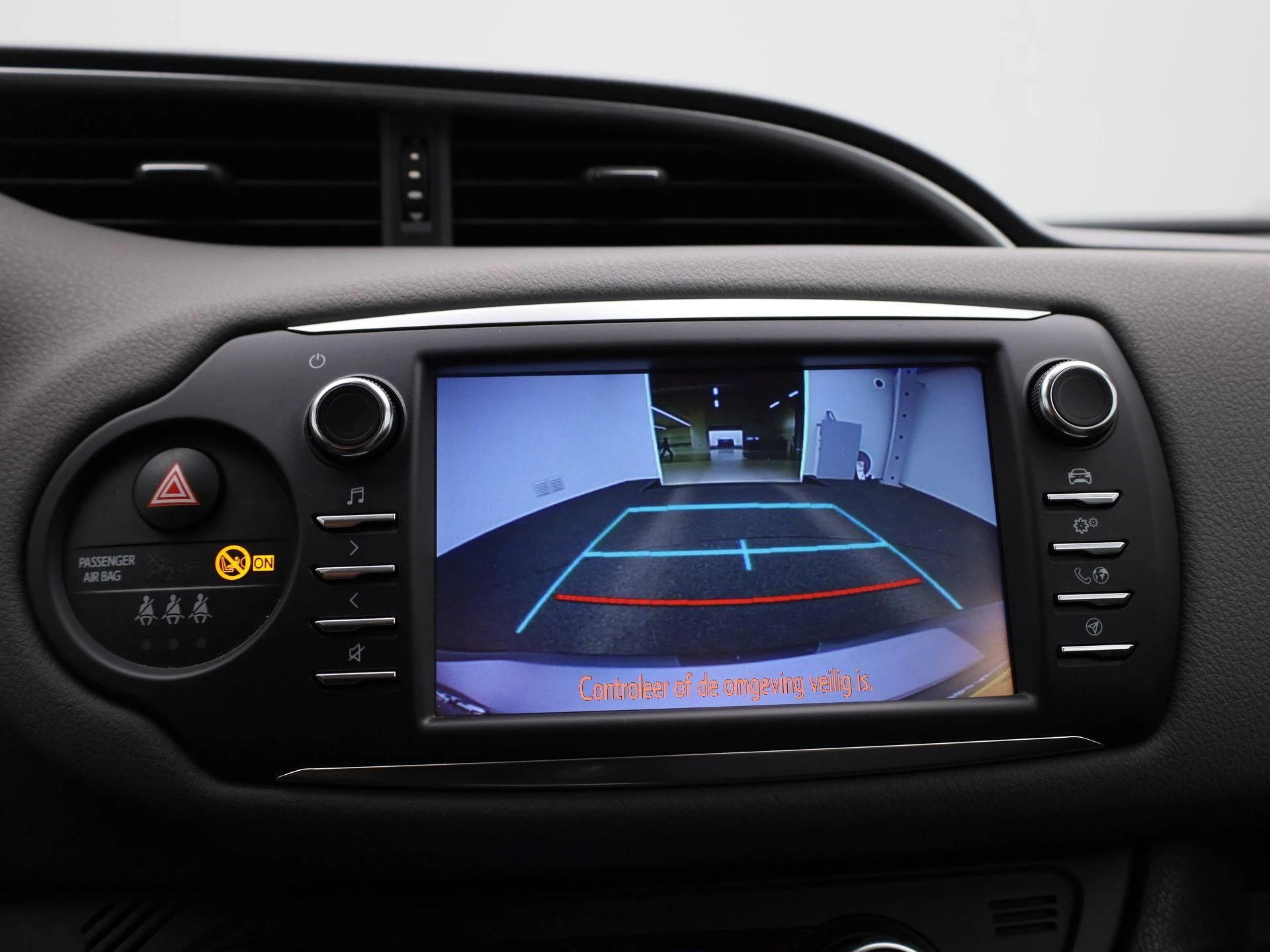 Toyota-Yaris-image-24