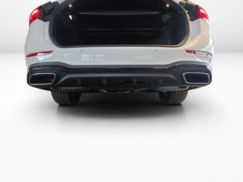 Mercedes-Benz-C-Klasse 300-image-11