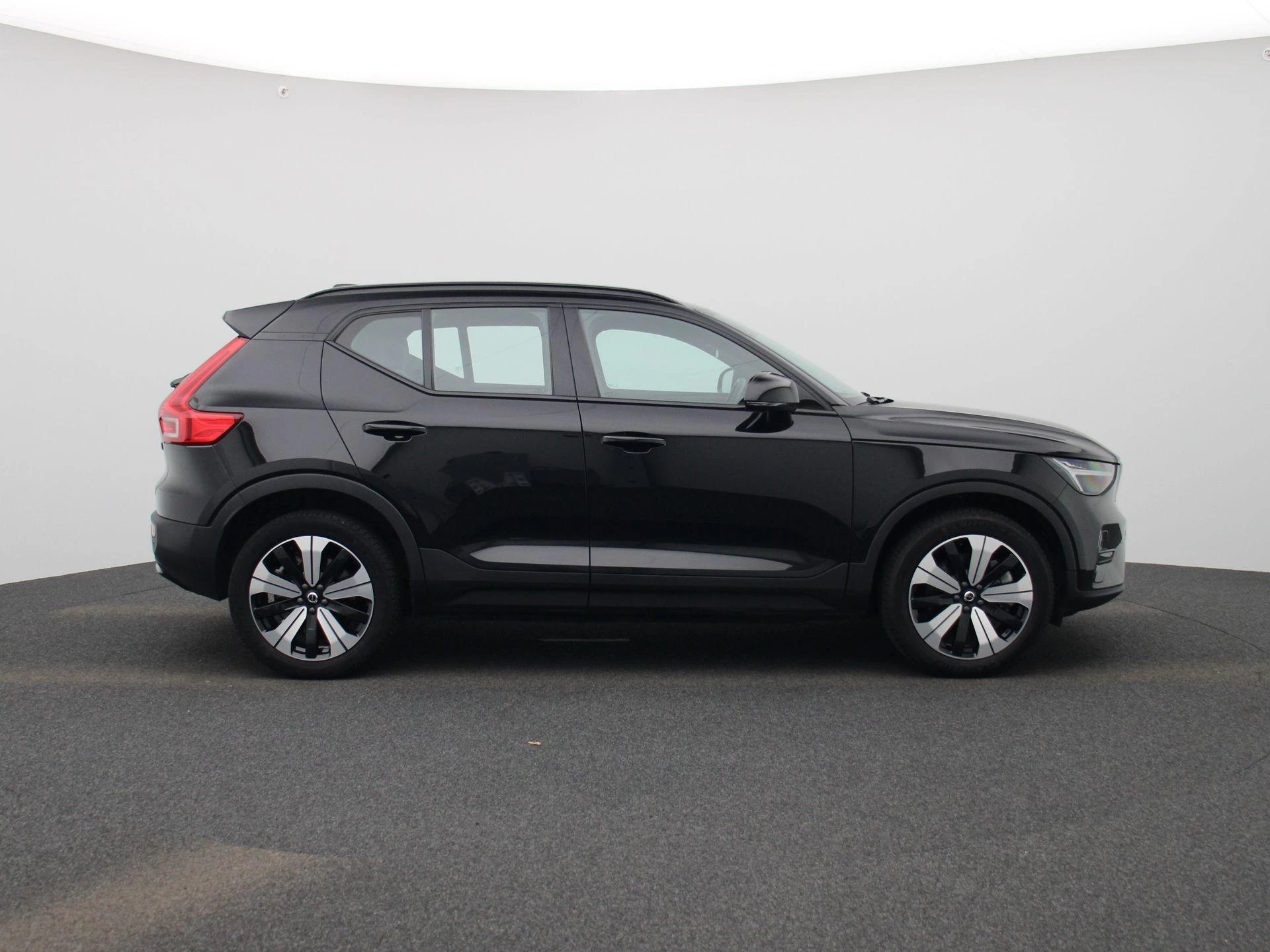 Volvo-XC40-image-5