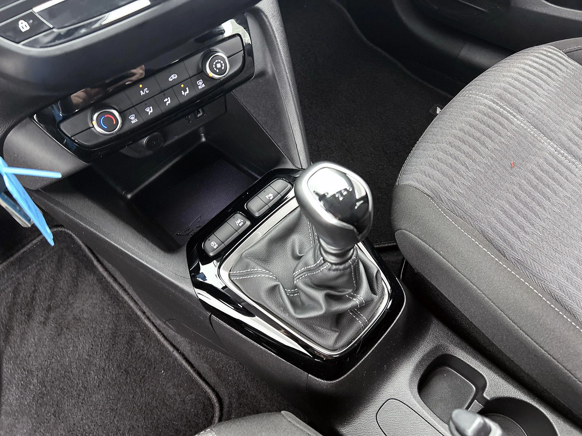 Opel-Corsa-image-11