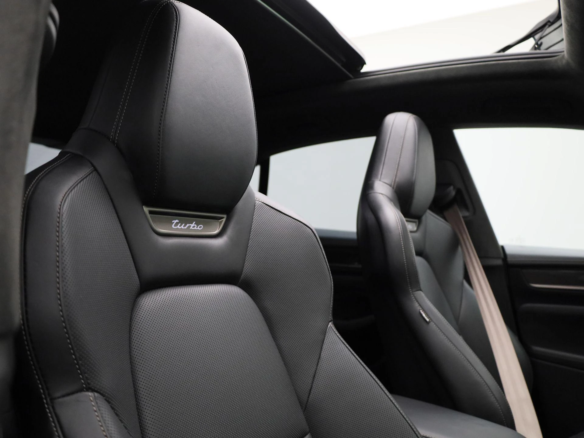 Porsche-Macan-image-50
