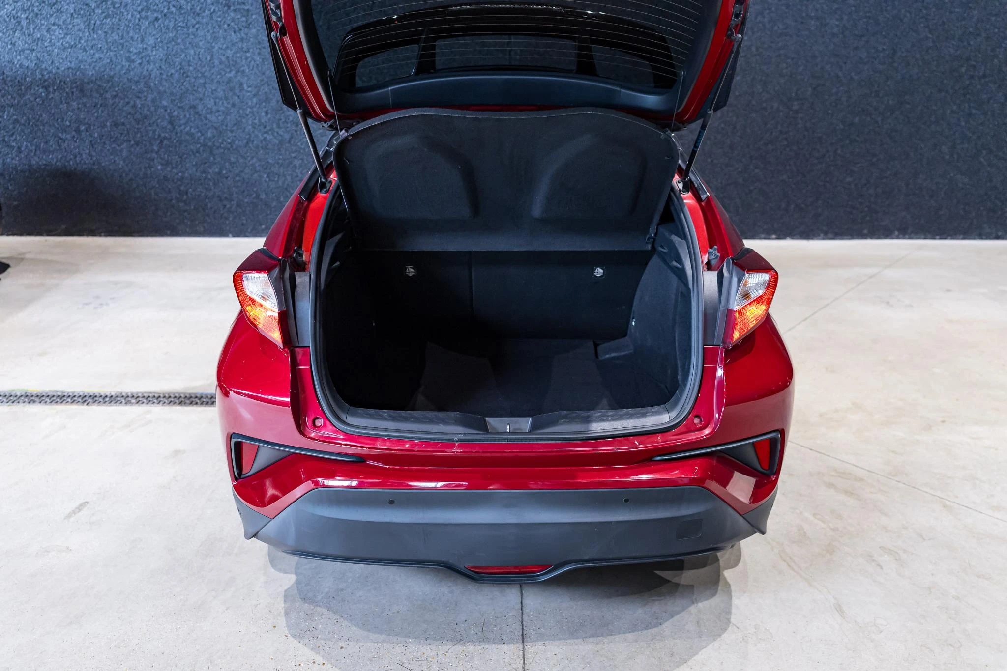 Toyota-C-HR-image-10