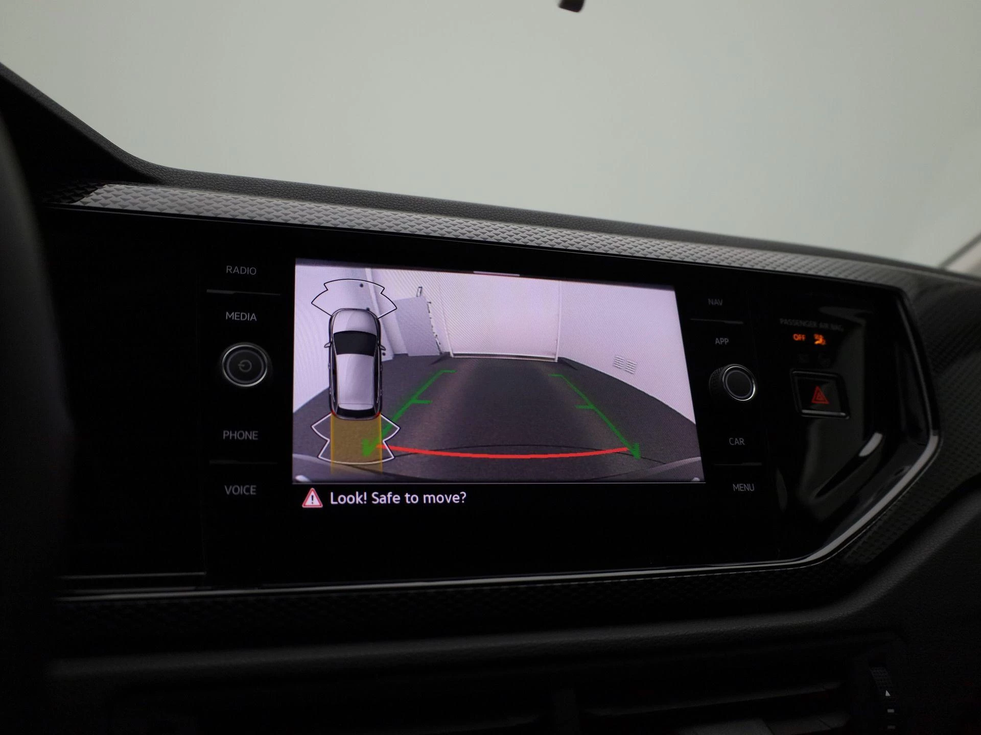 Volkswagen-Polo-image-14