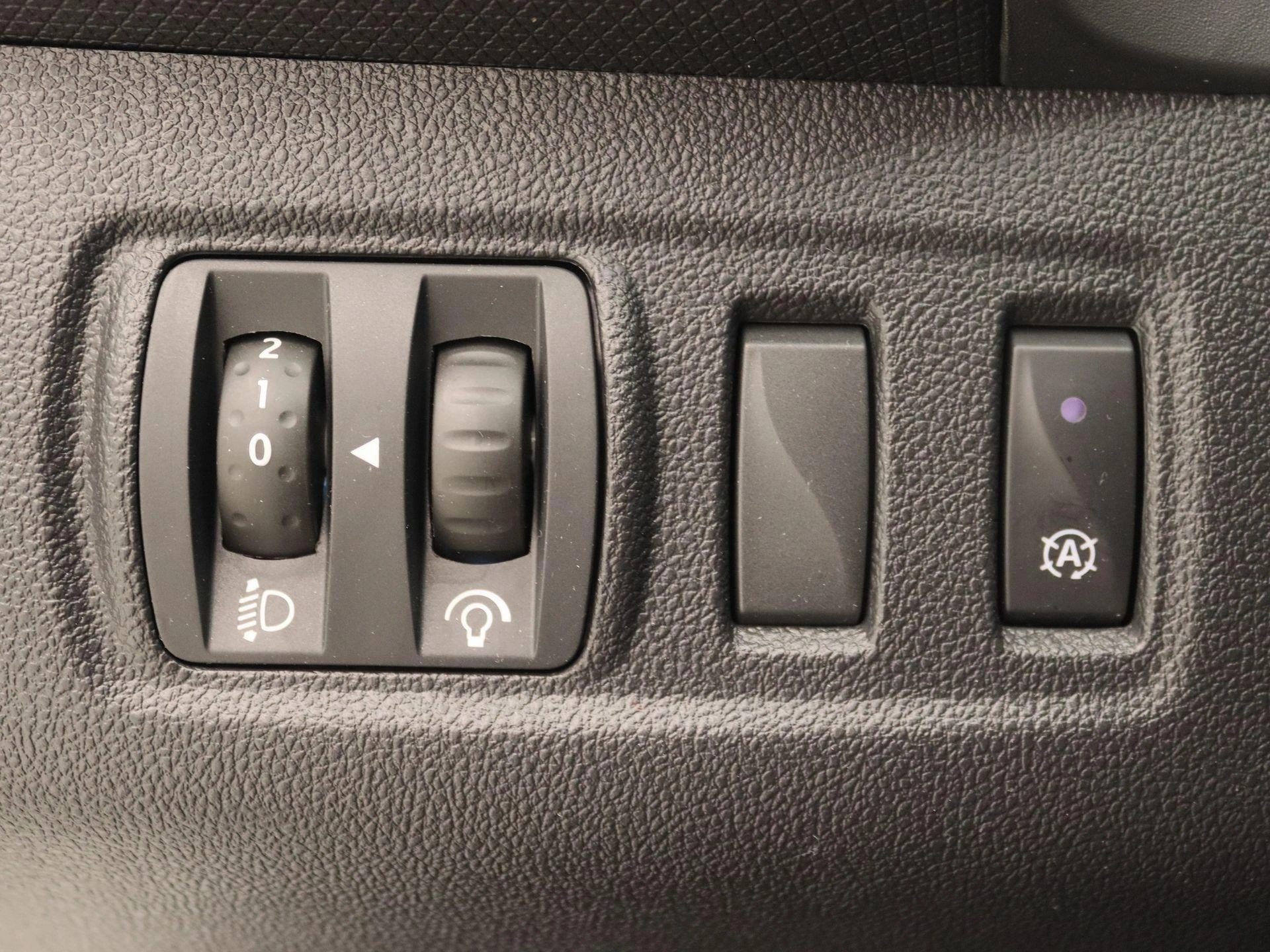 Renault-Clio-image-19