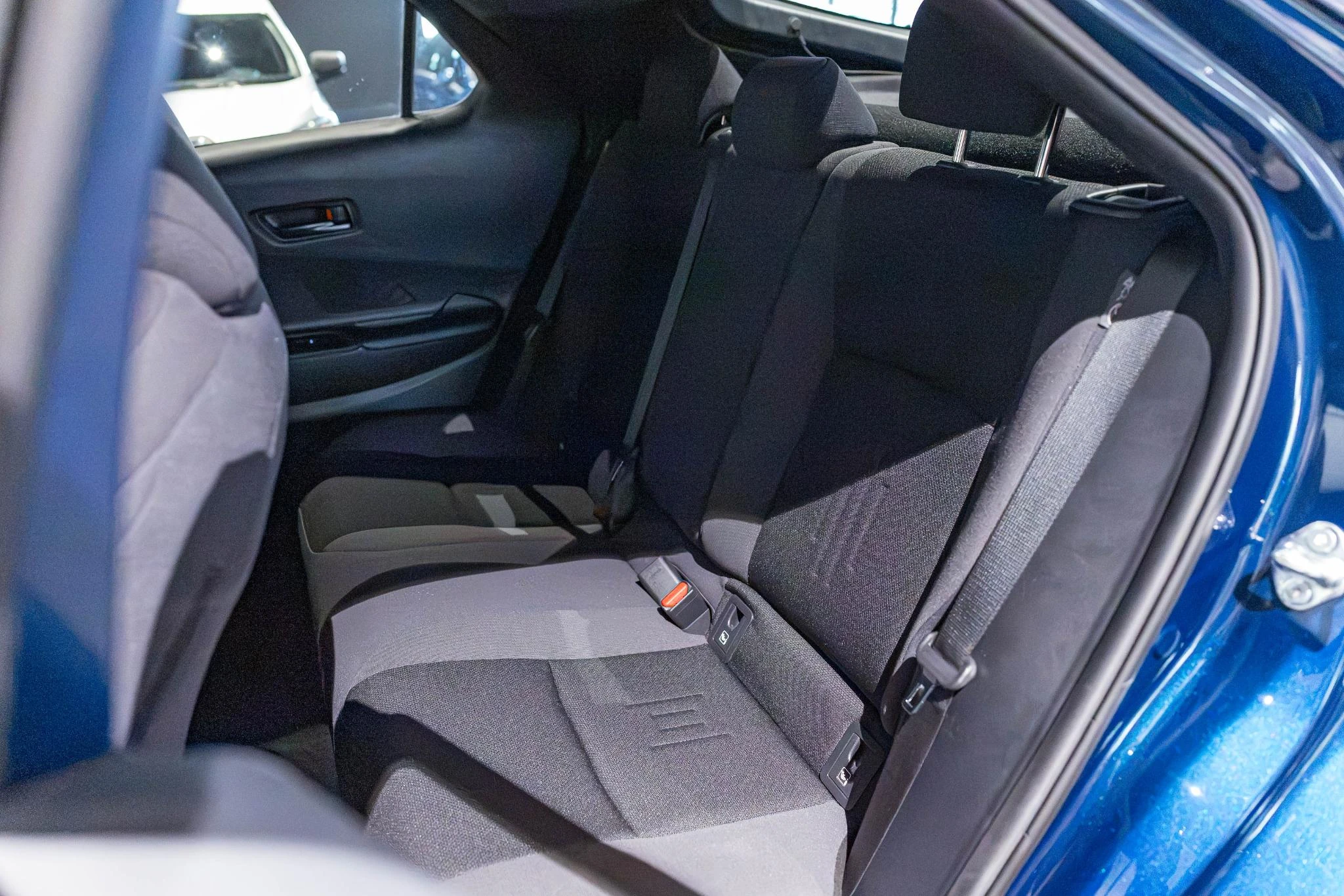 Toyota-C-HR-image-15