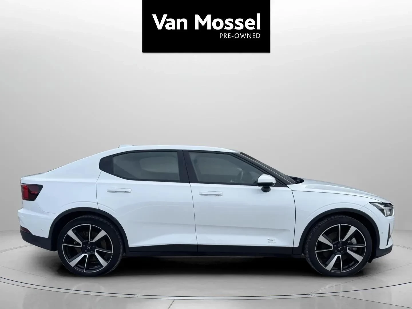 Polestar-2-image-3