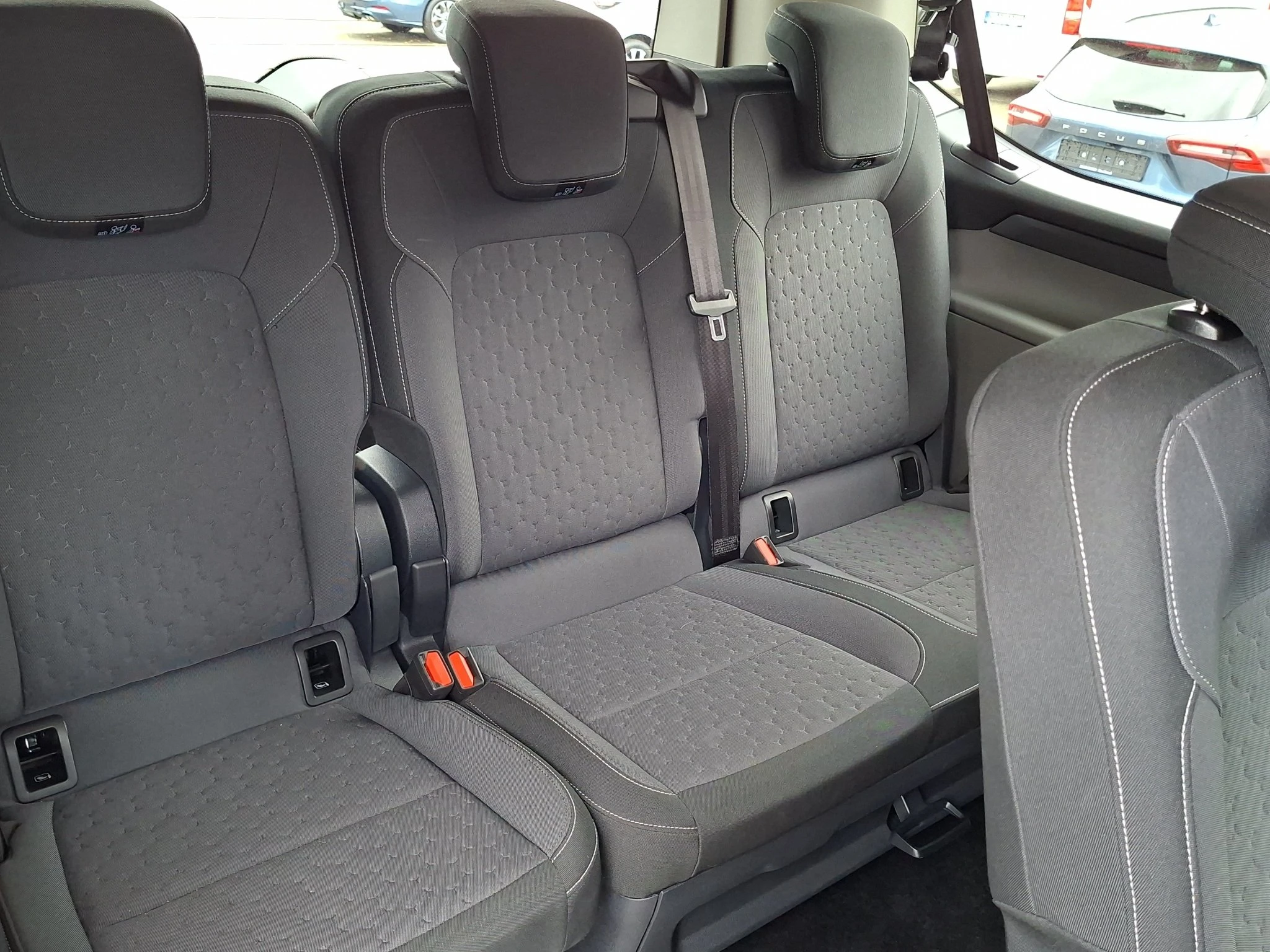 Ford-Tourneo Custom-image-17