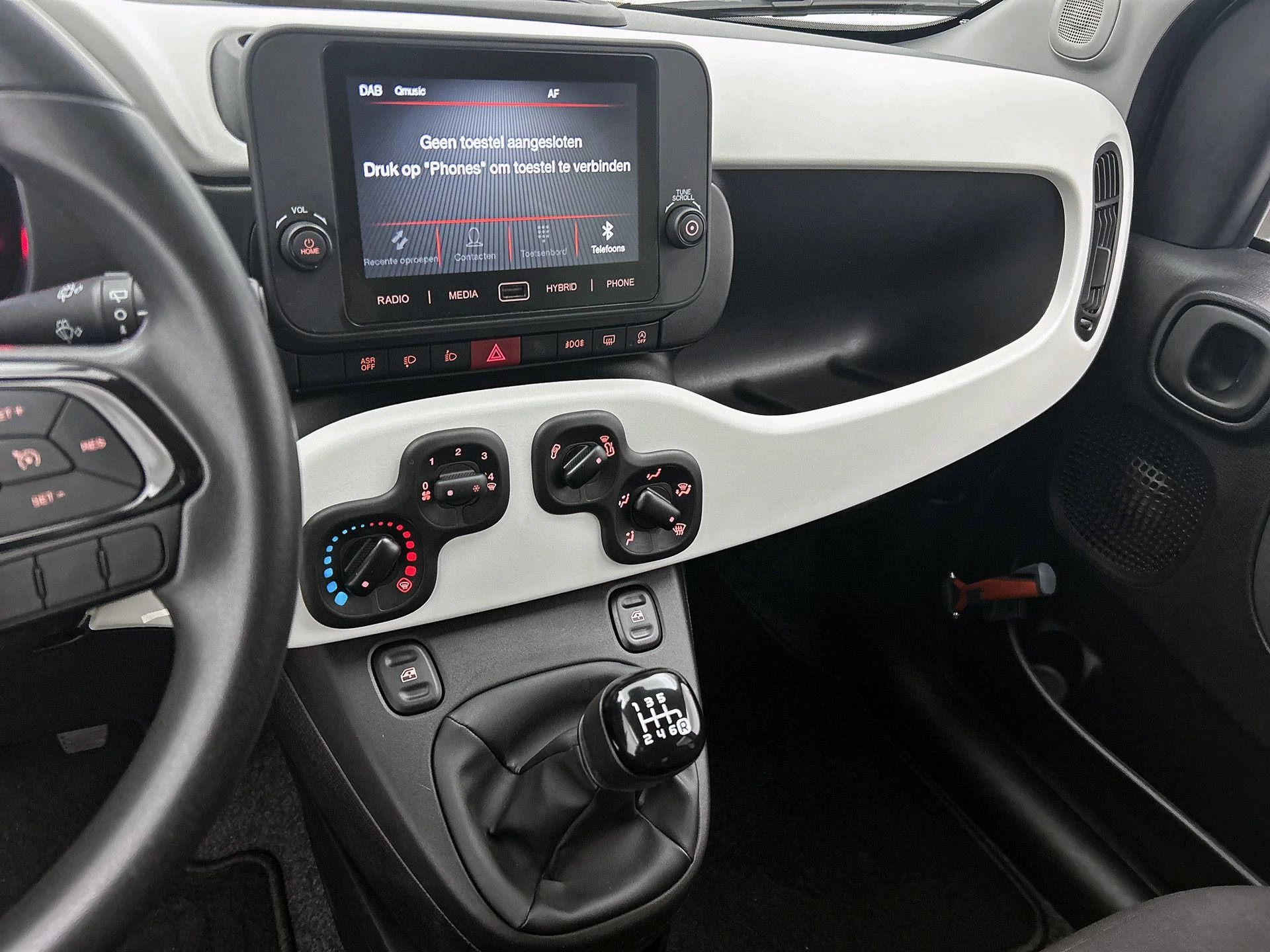 Fiat Panda 1.0 Hybrid Pandina