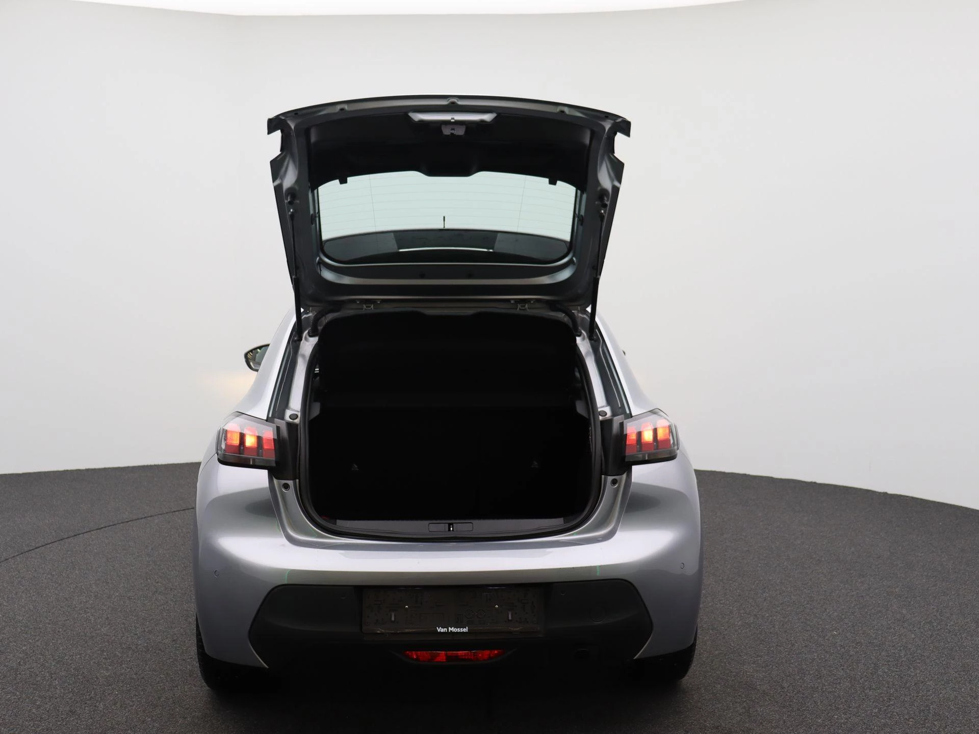 Peugeot-208-image-16