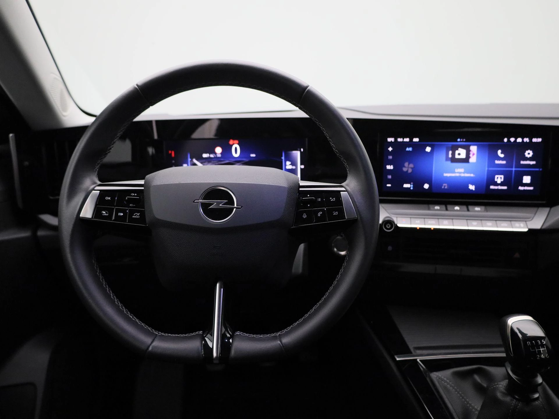 Opel-Astra-image-6