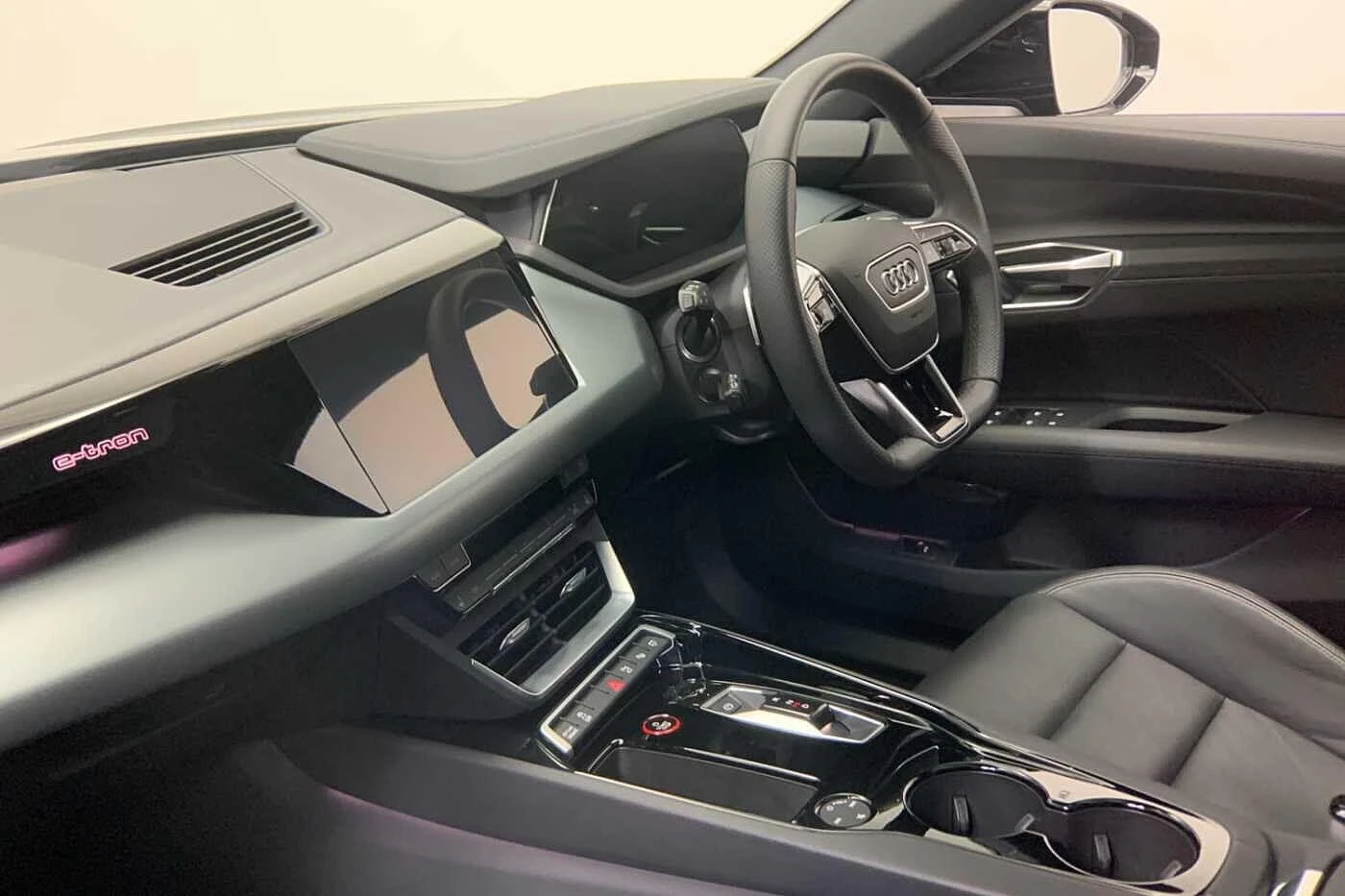 Audi-e-tron-image-24