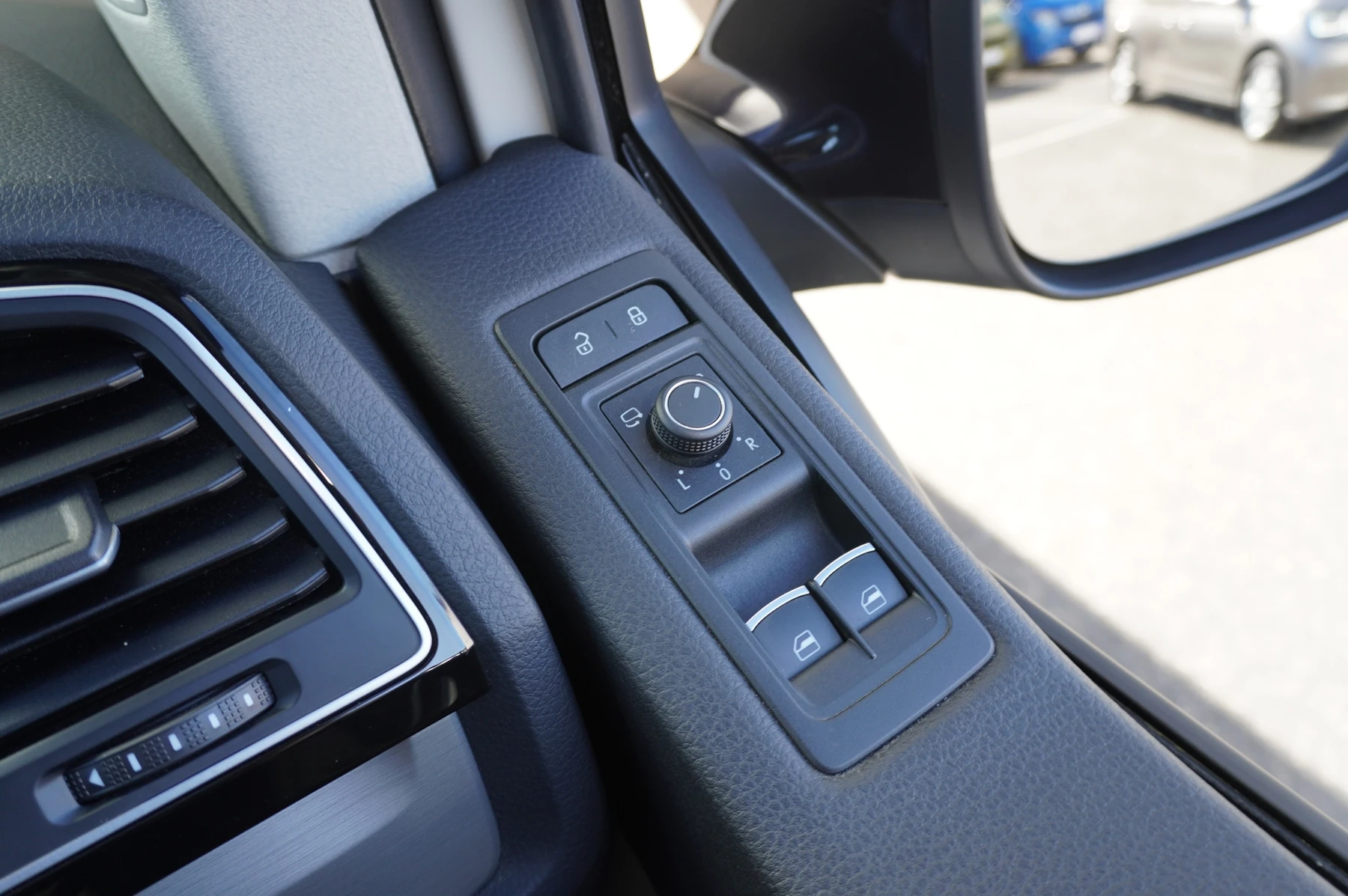 Volkswagen-California-image-20