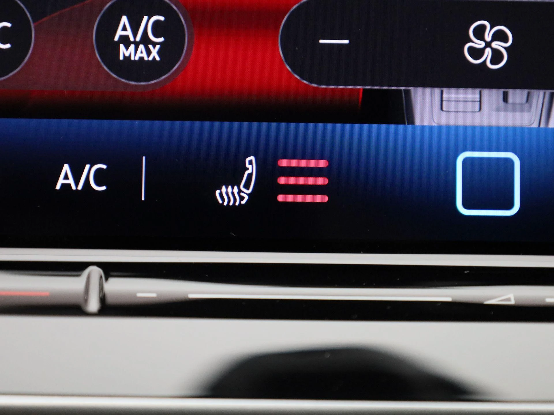 Volkswagen-Golf-image-19