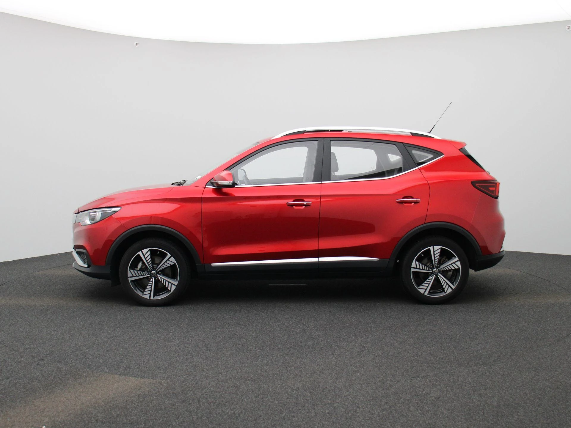 MG-ZS EV-image-3