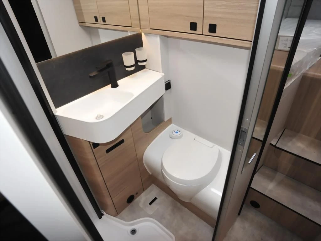 Hymer--image-24
