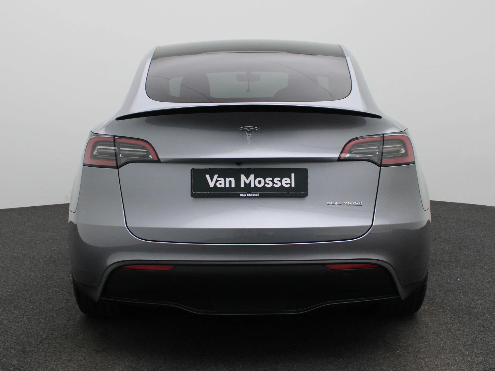 Tesla-Model Y-image-4
