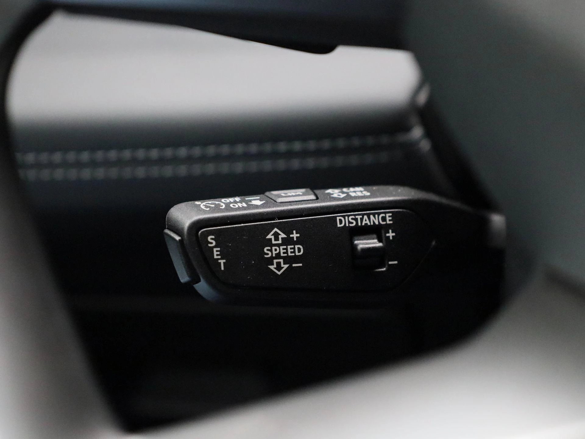 Audi-Q6 e-tron-image-21