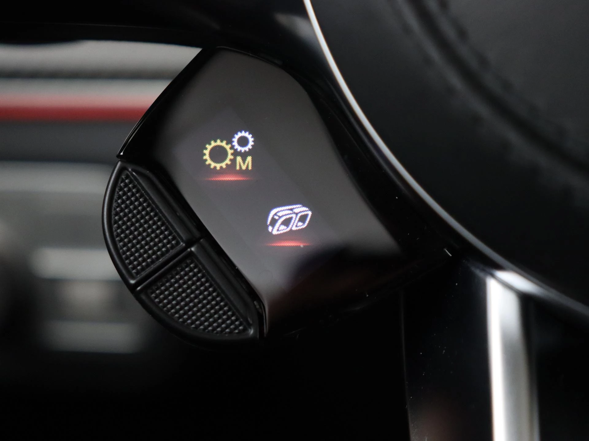 Mercedes-Benz-GLE-image-23