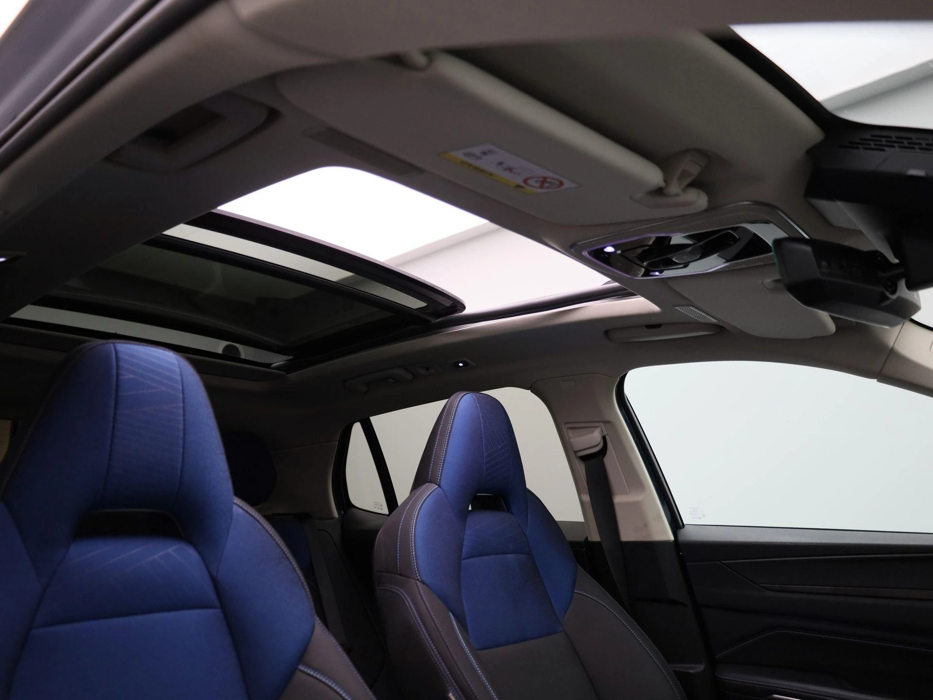 Lynk & Co-01-image-42